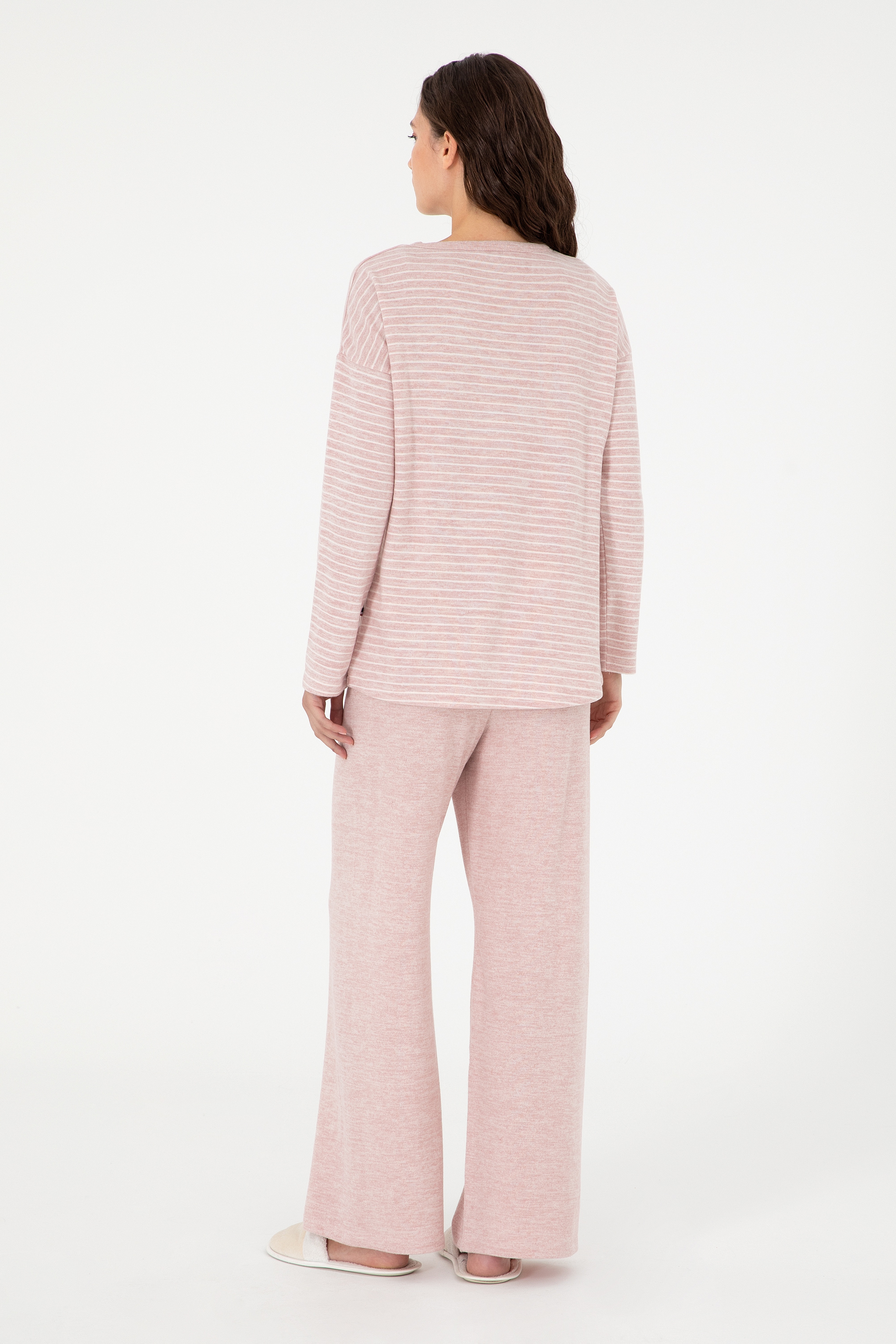 Kadın Pembe Pijama Takımı - Image 4