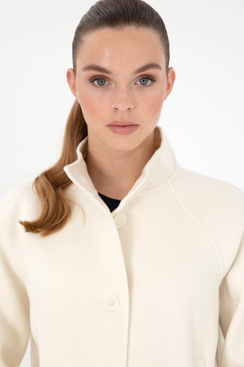 Kadın Krem Kaşe Mont