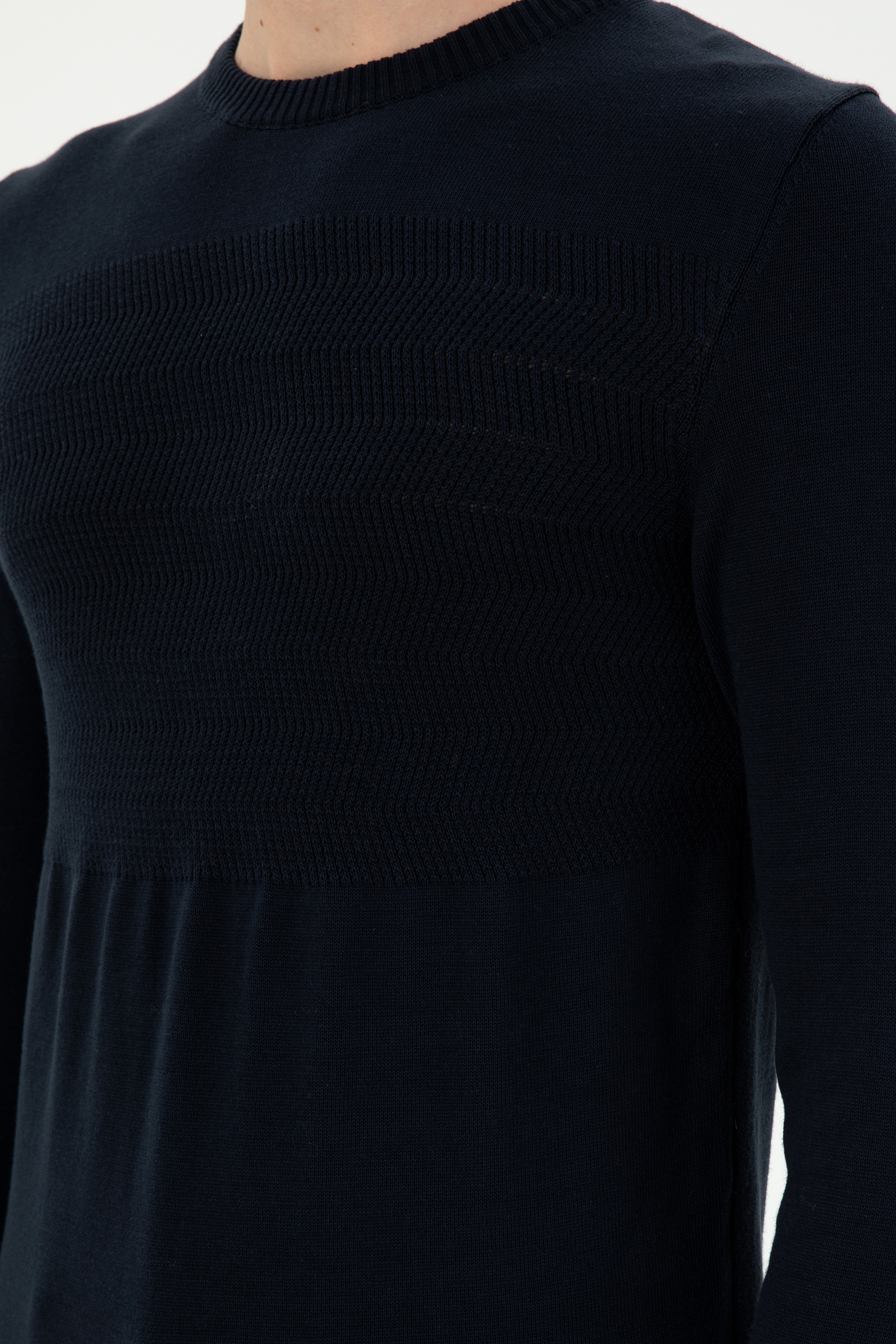 Erkek Slim Fit Bisiklet Yaka Lacivert Kazak - Image 7