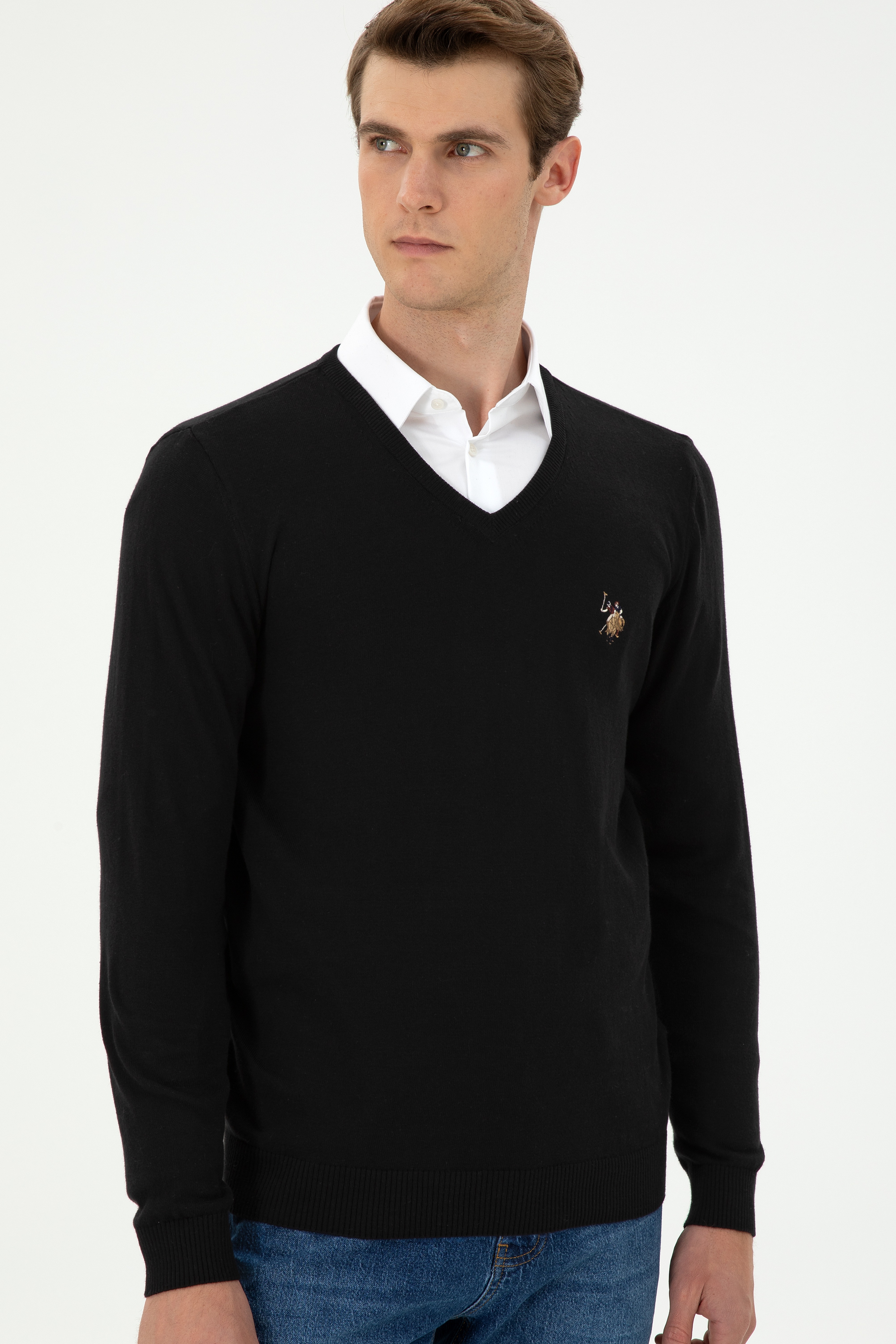 Erkek Slim Fit V Yaka Siyah Basic Kazak - Image 3