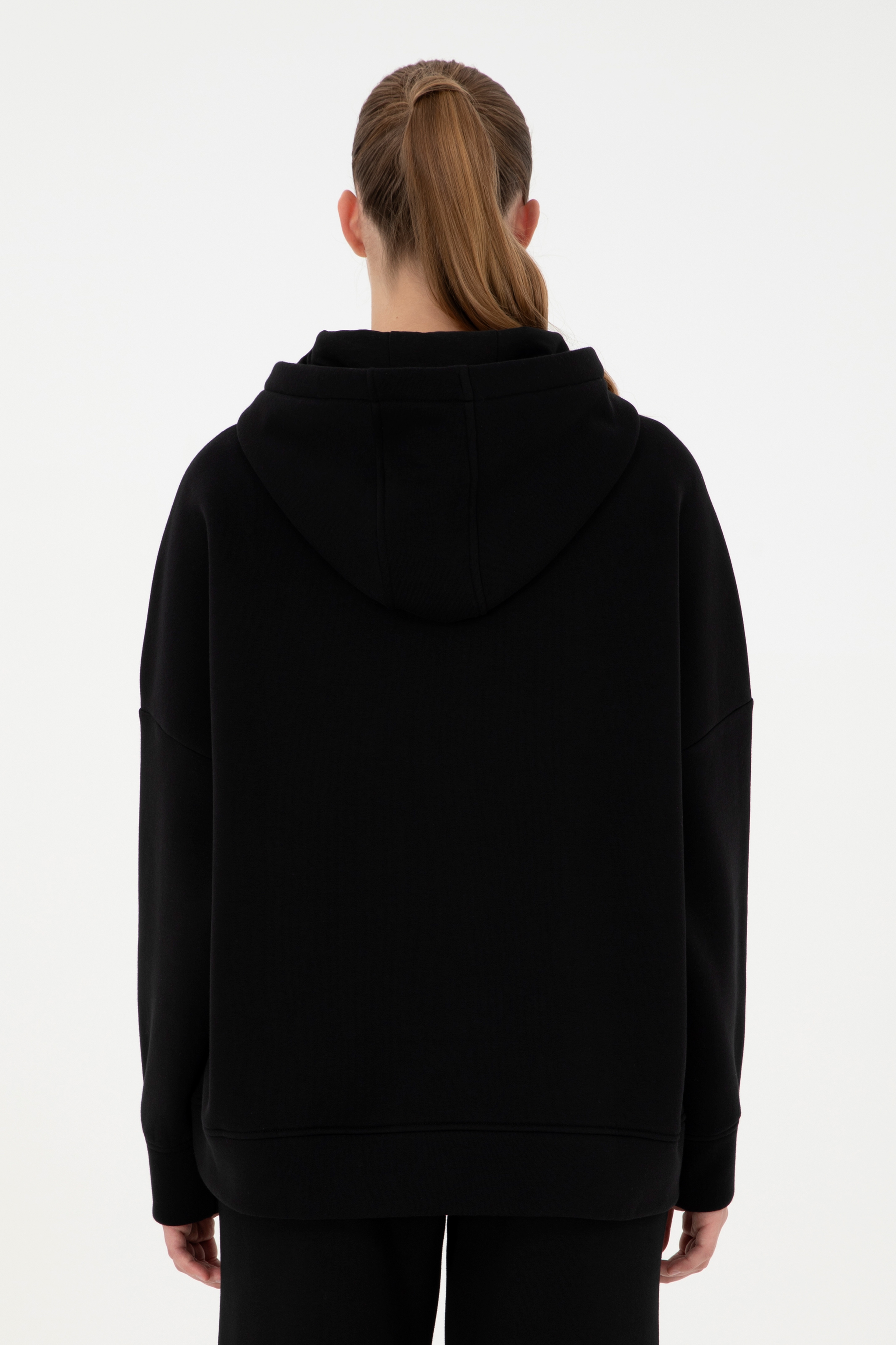 Kadın Siyah Kapüşonlu Sweatshirt - Image 5