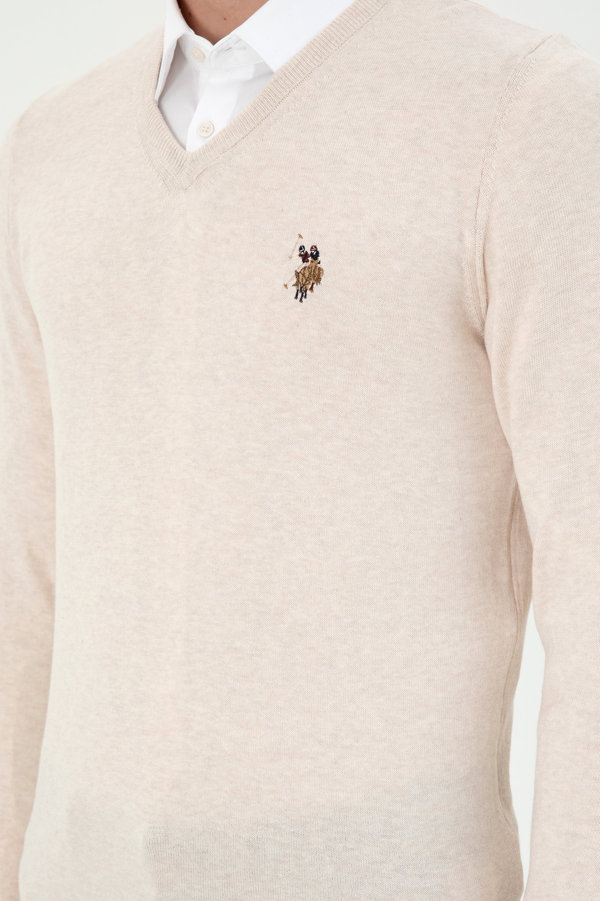Erkek Slim Fit V Yaka Krem Melanj Basic Kazak