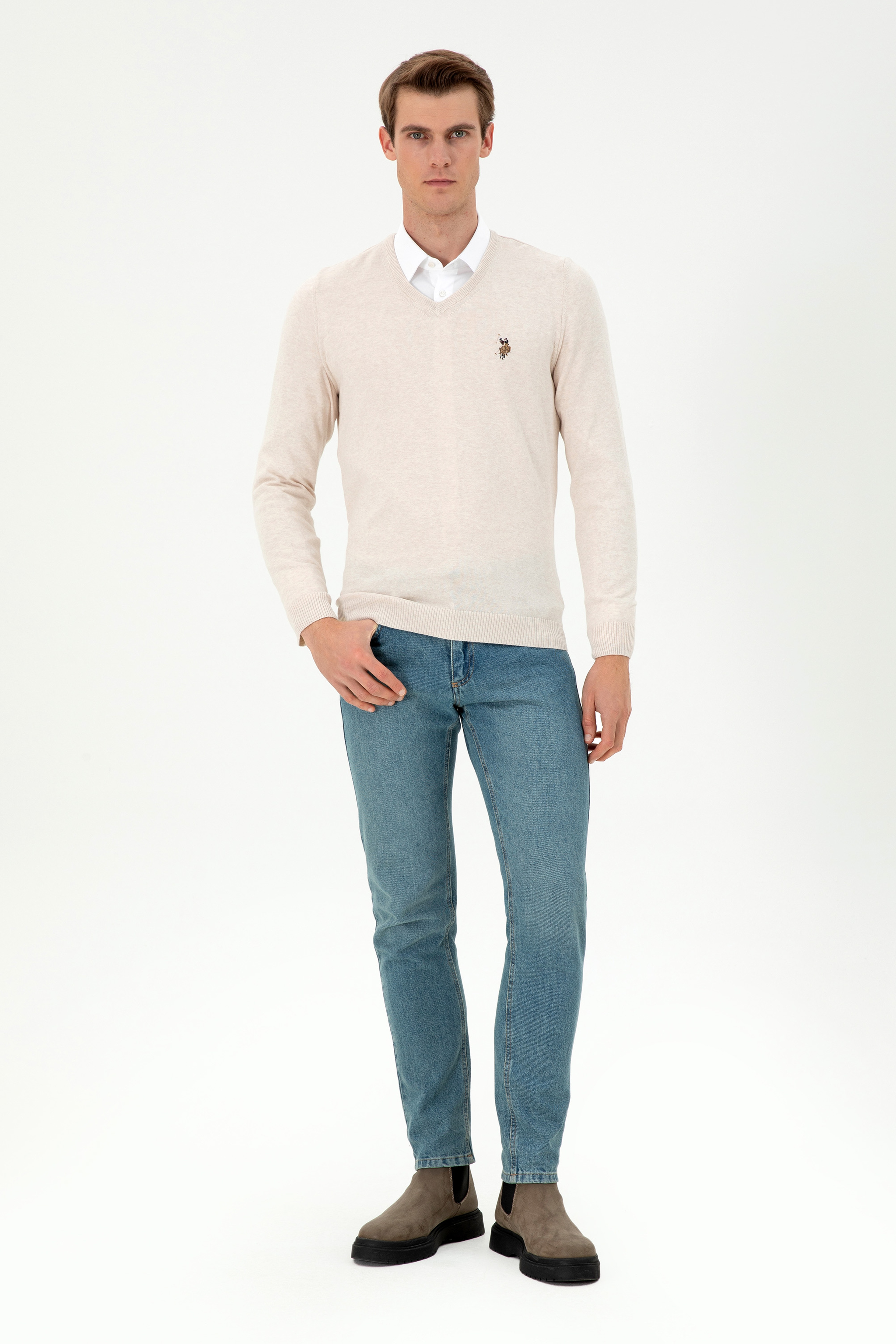 Erkek Slim Fit V Yaka Krem Melanj Basic Kazak - Image 4