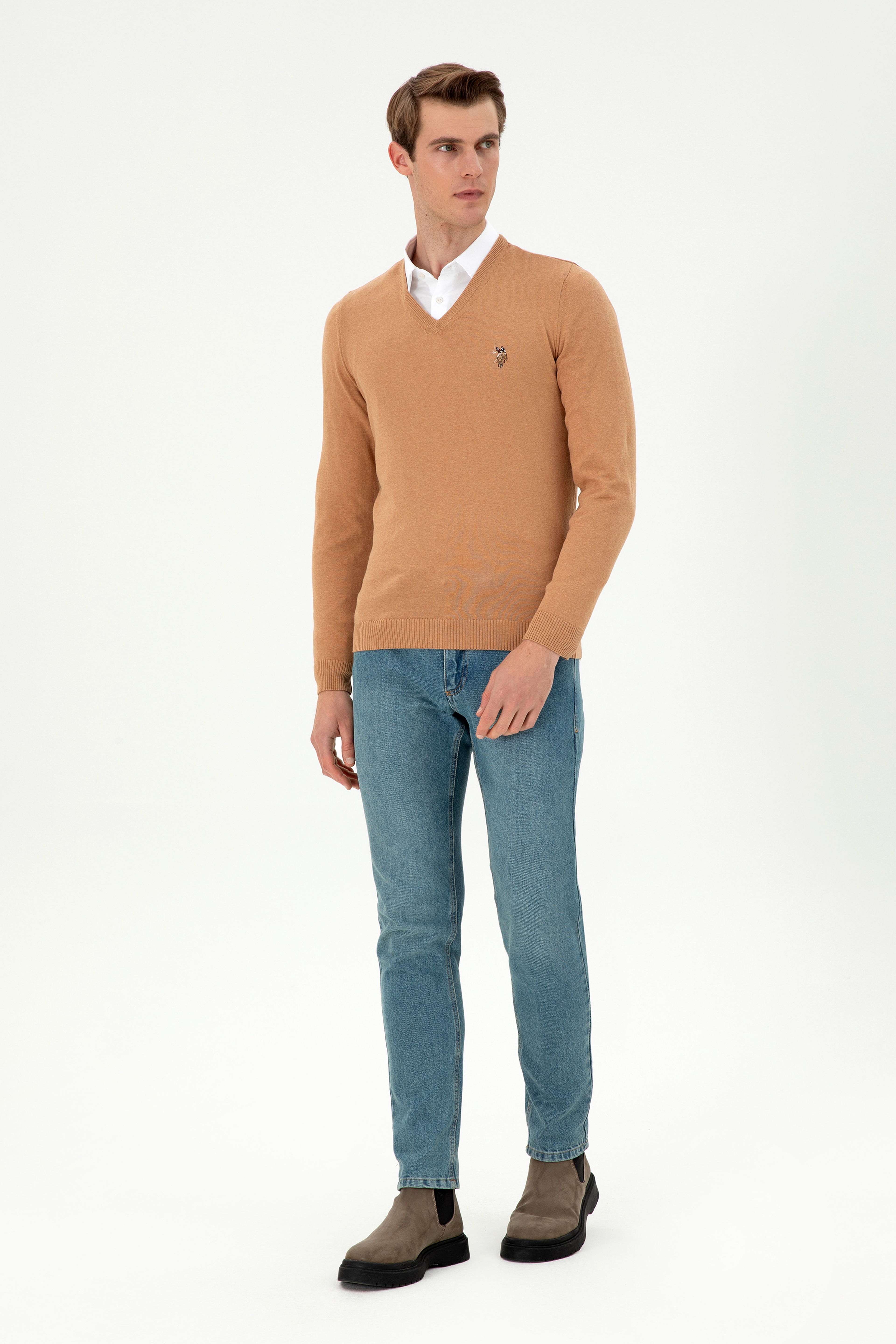 Erkek Slim Fit V Yaka Camel Melanj Basic Kazak - Image 4