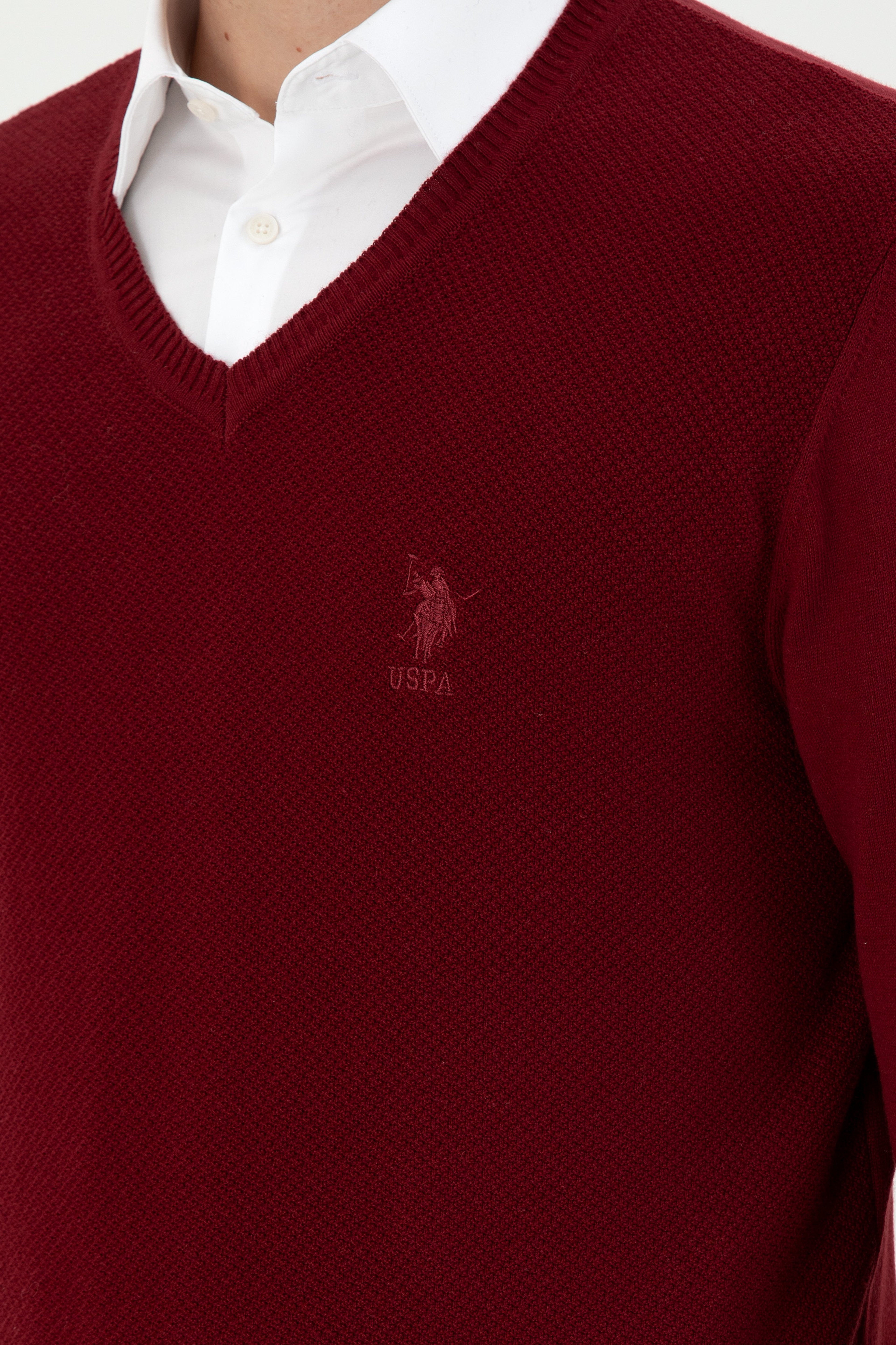 Erkek Slim Fit V Yaka Bordo Basic Kazak - Image 7