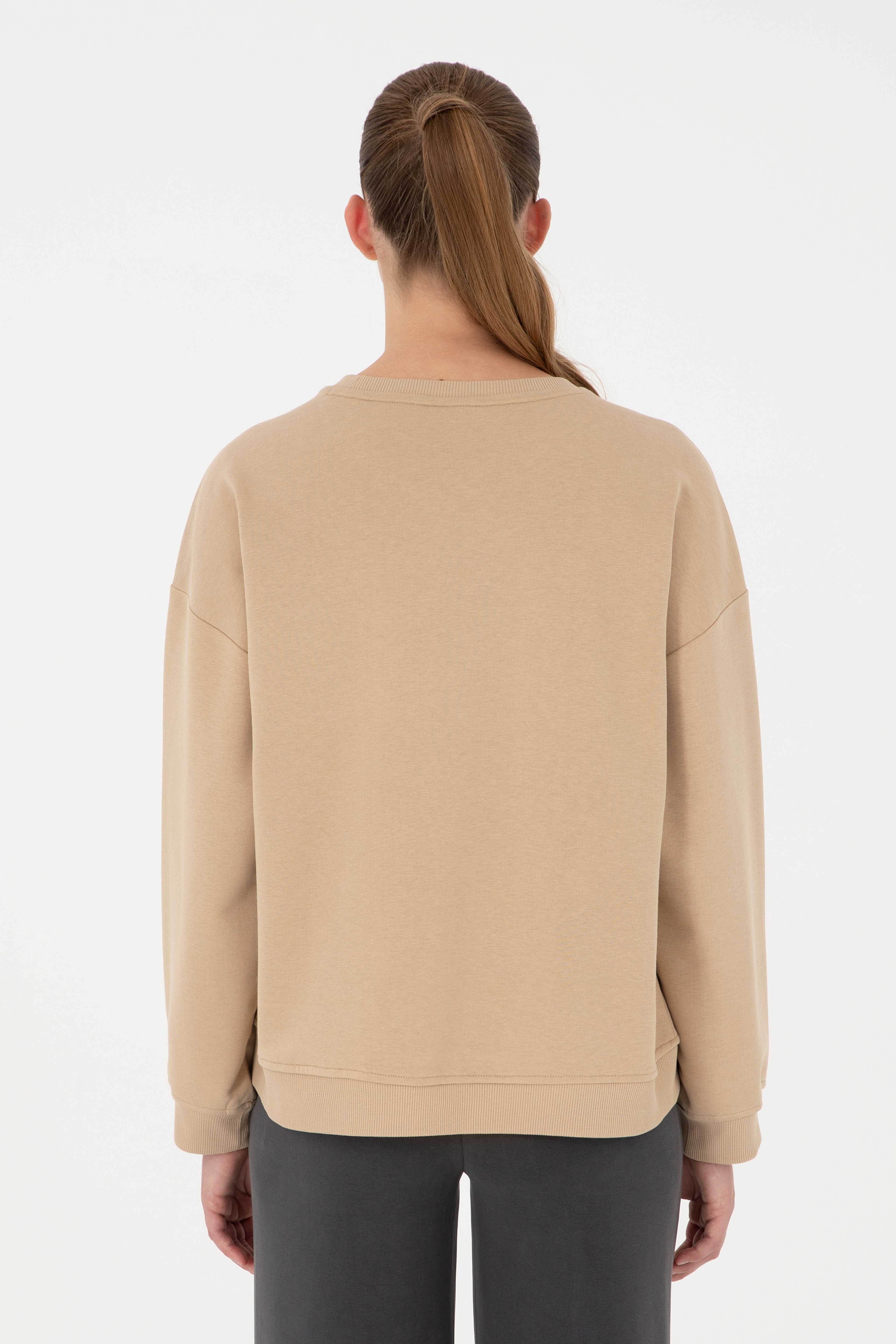 Kadın Kum Bisiklet Yaka Sweatshirt - Image 5