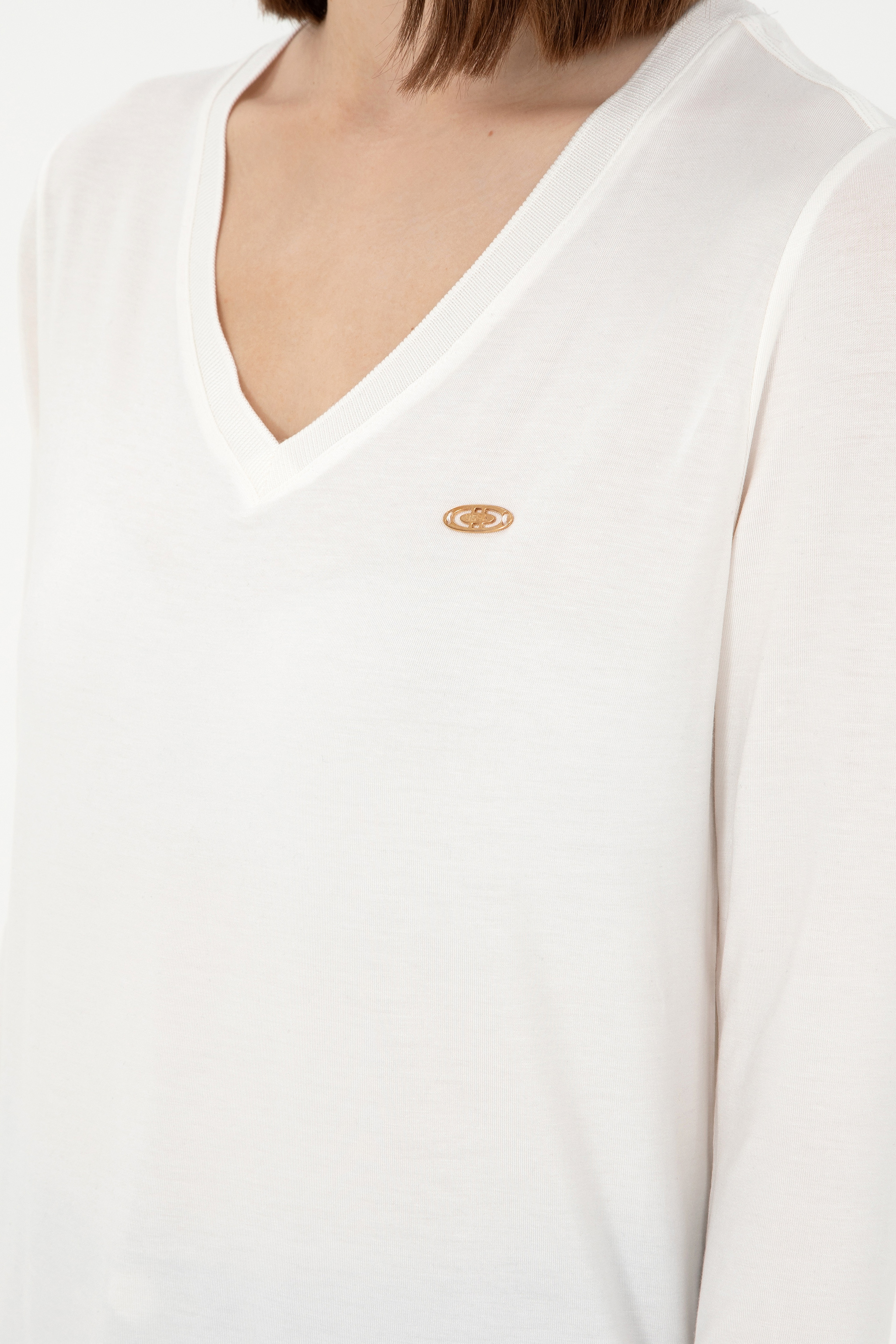 Kadın Krem V Yaka Sweatshirt