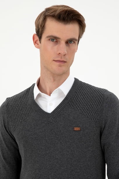 Erkek Slim Fit V Yaka Antrasit Melanj Kazak
