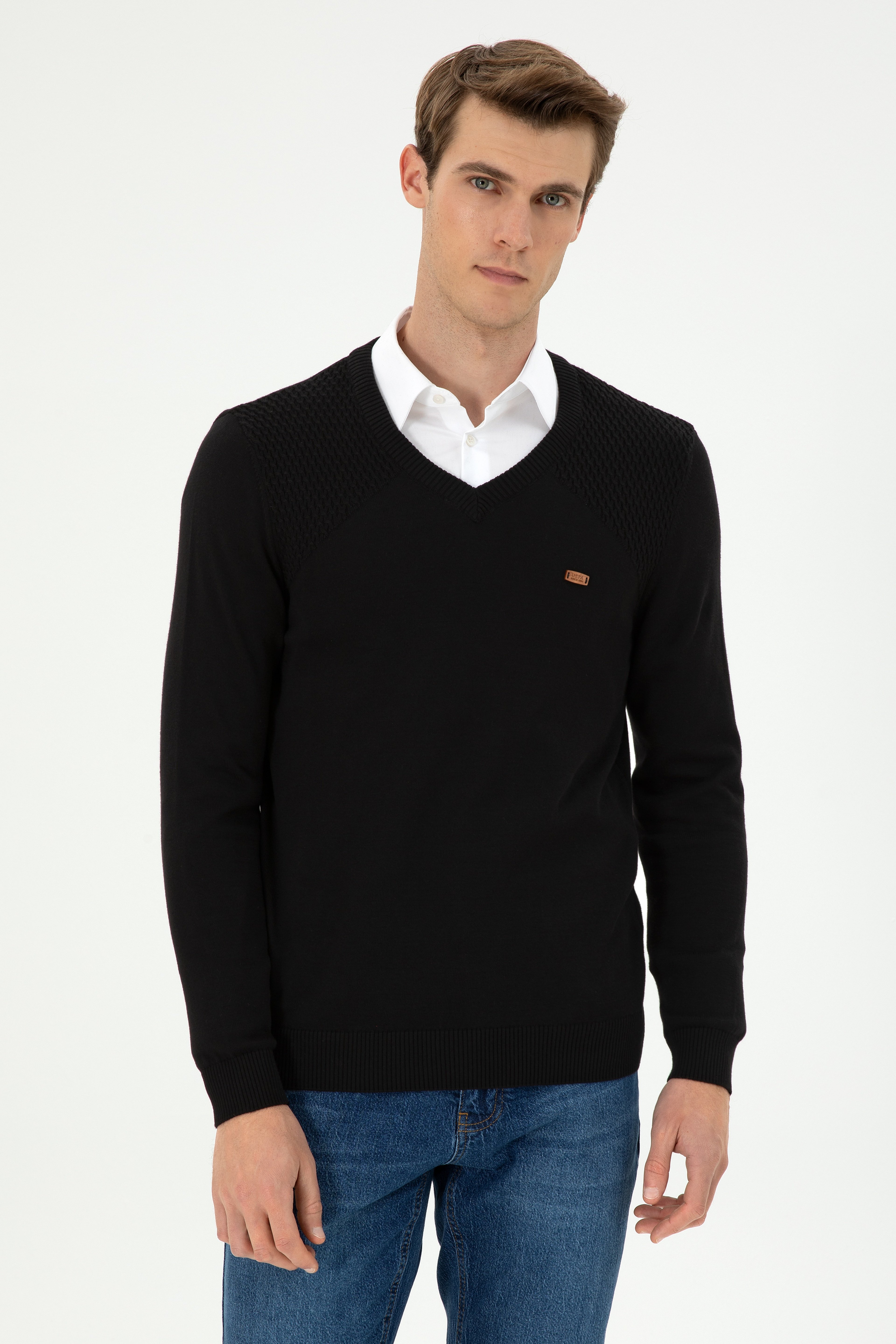 Erkek Slim Fit V Yaka Siyah Kazak - Image 1