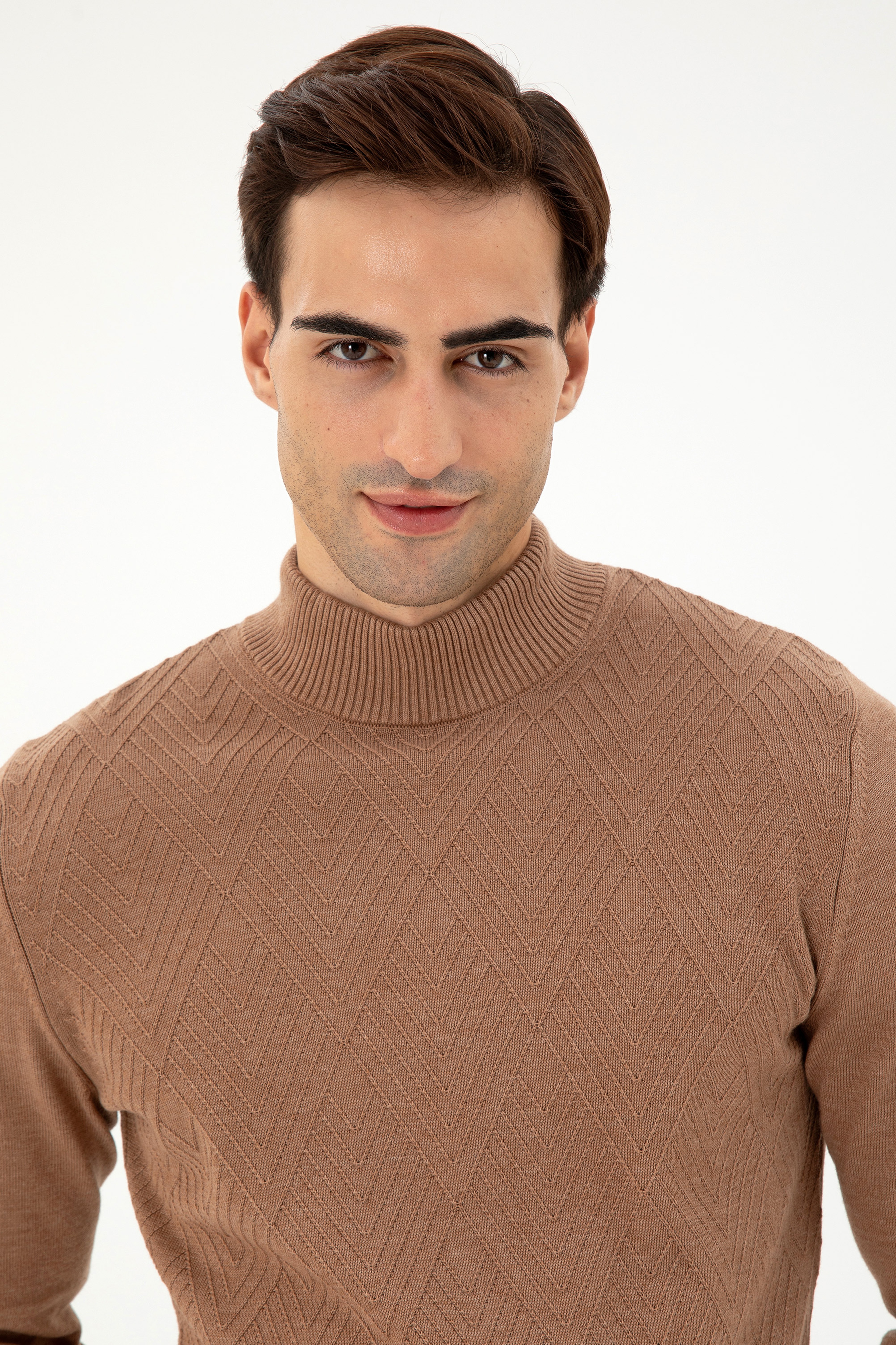 Erkek Slim Fit Yarım Balıkçı Yaka Camel Melanj Kazak