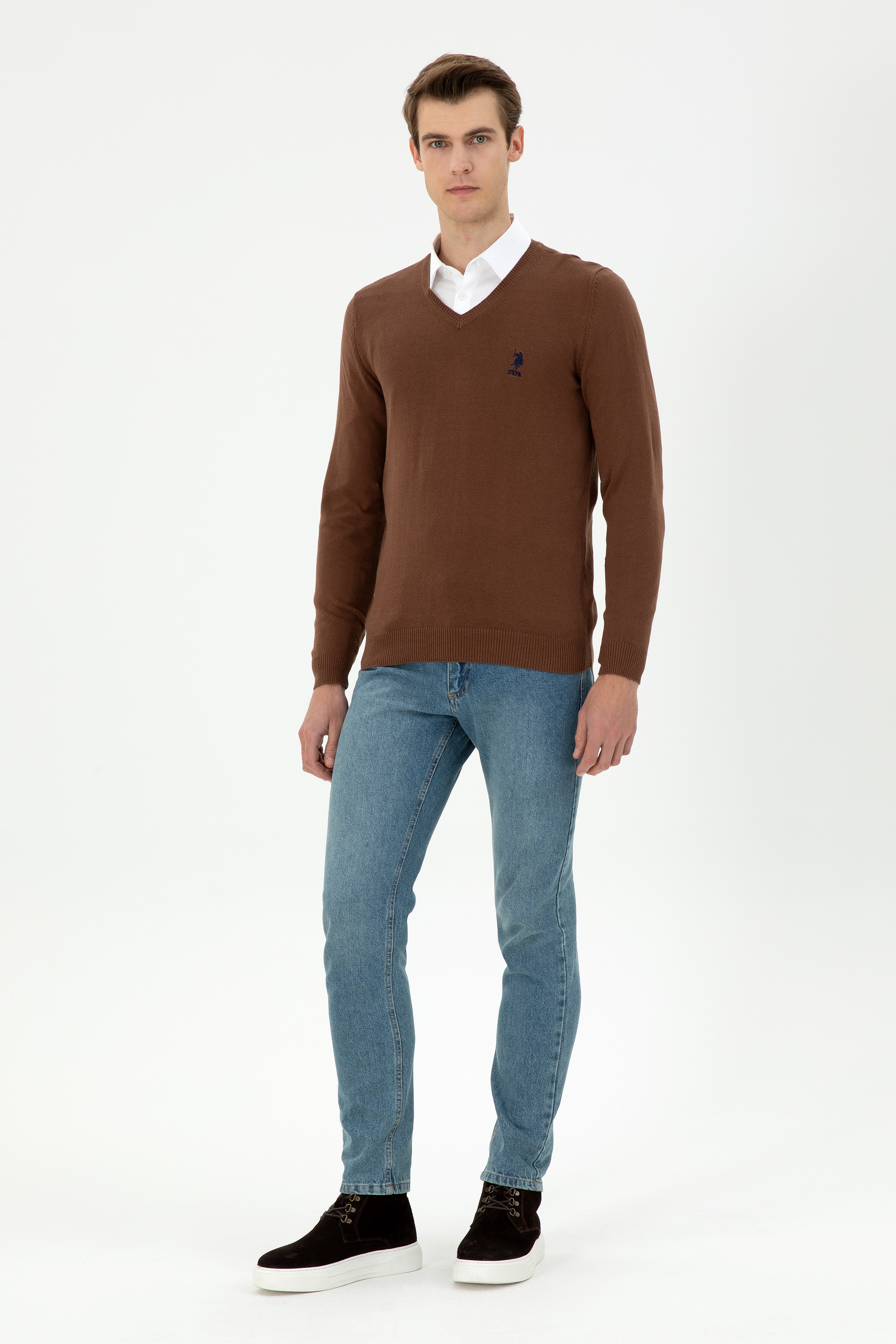 Erkek Slim Fit V Yaka Kahverengi Basic Kazak - Image 4