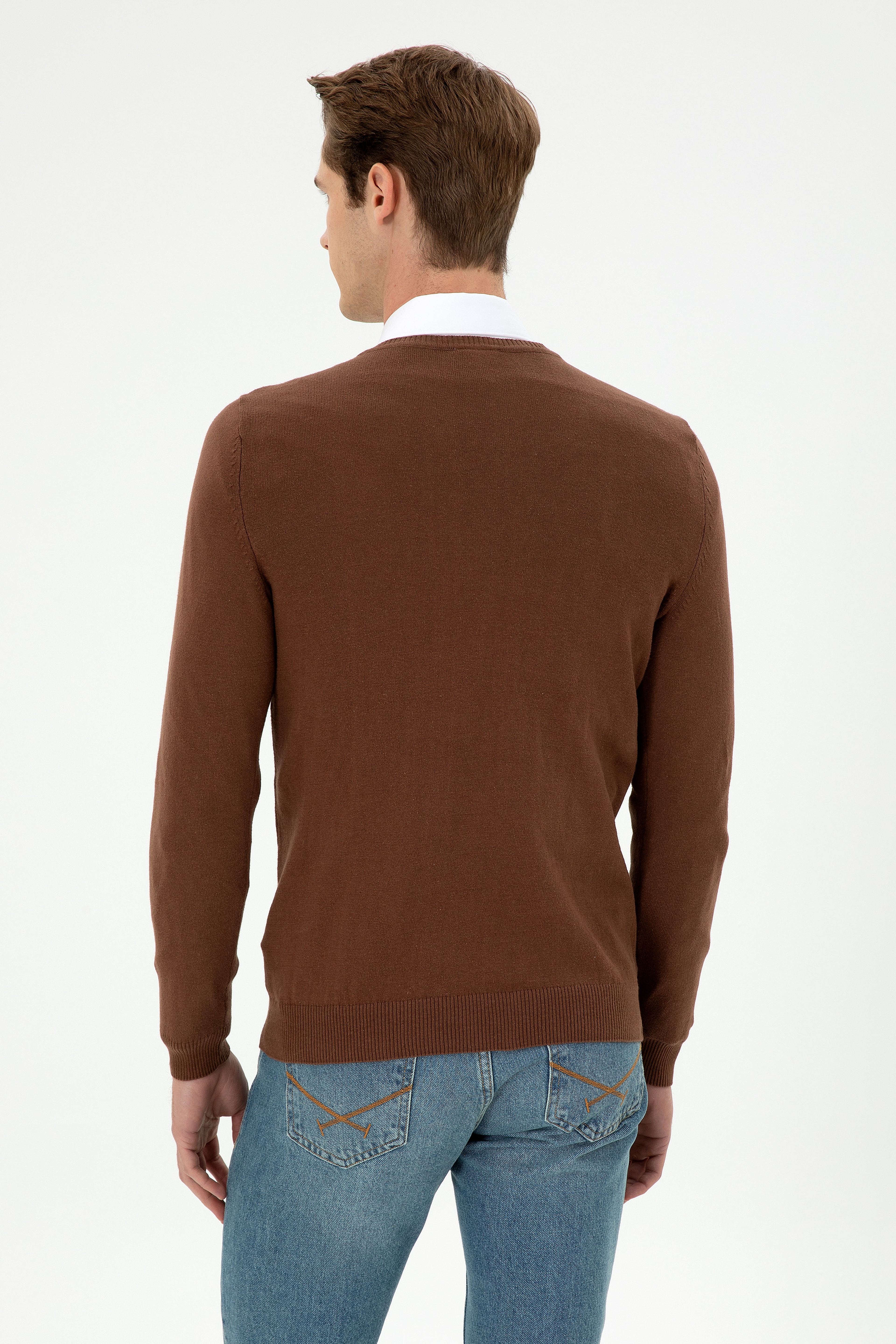 Erkek Slim Fit V Yaka Kahverengi Basic Kazak - Image 5