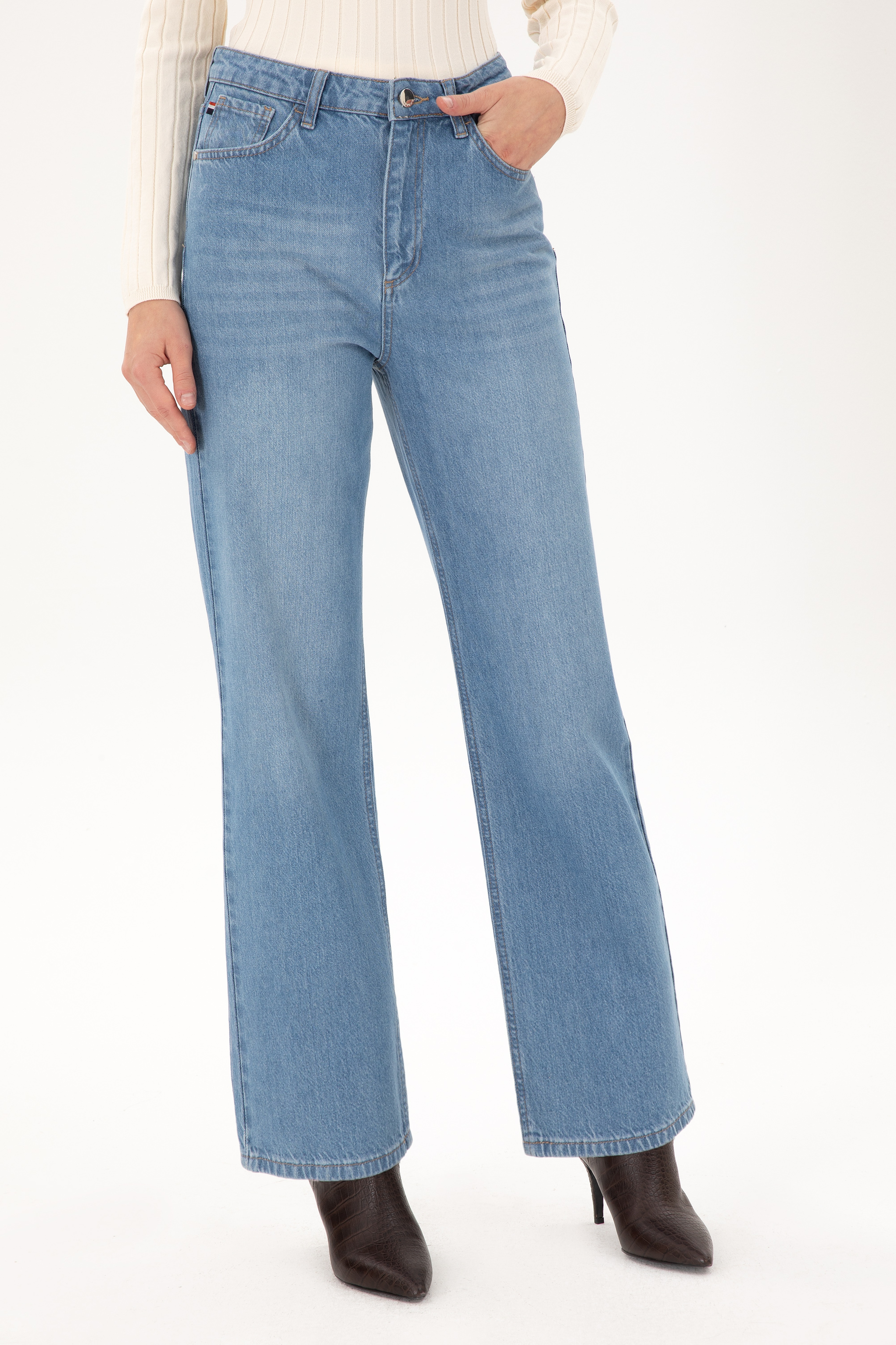 Kadın Açık Mavi Flare High Waist Fit Jean Pantolon - Image 2