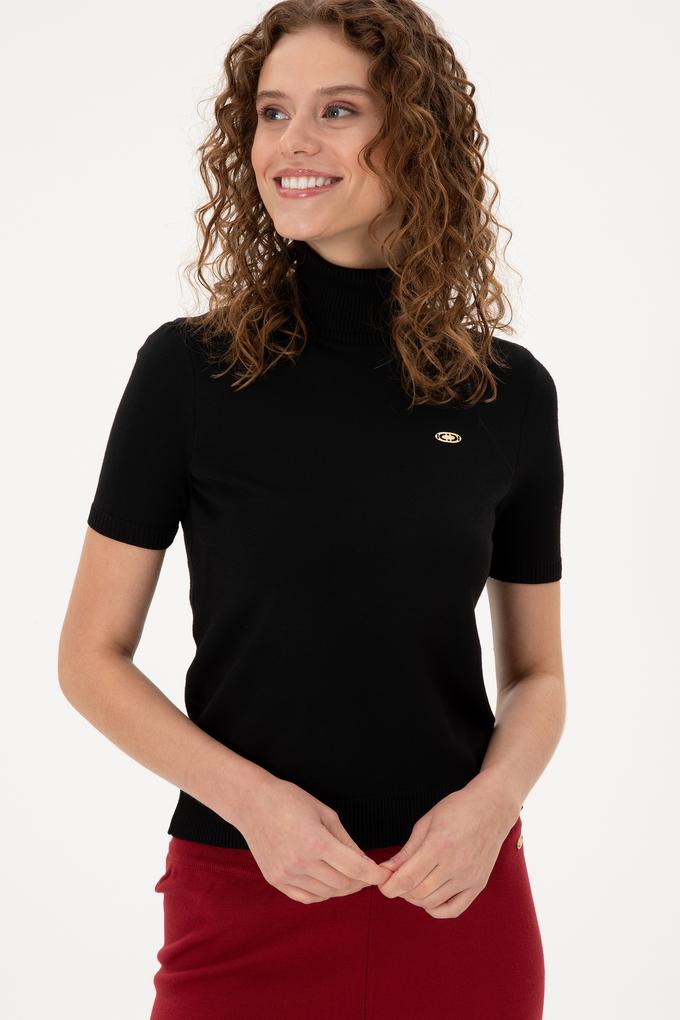 Kadın Siyah Boğazlı Kazak