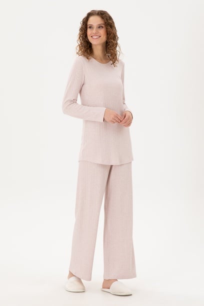 Kadın Pembe Pijama Takımı