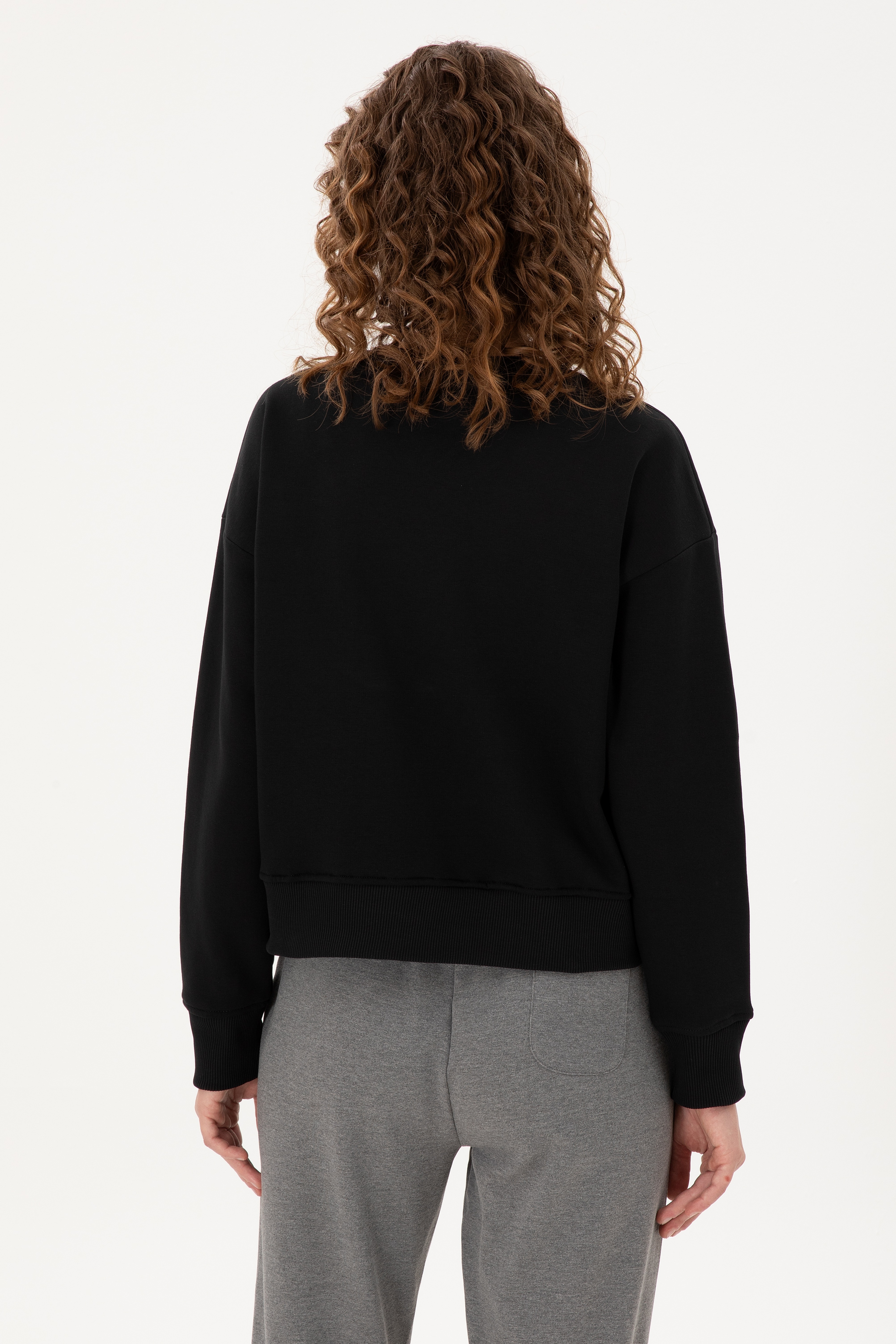 Kadın Siyah Bisiklet Yaka Sweatshirt