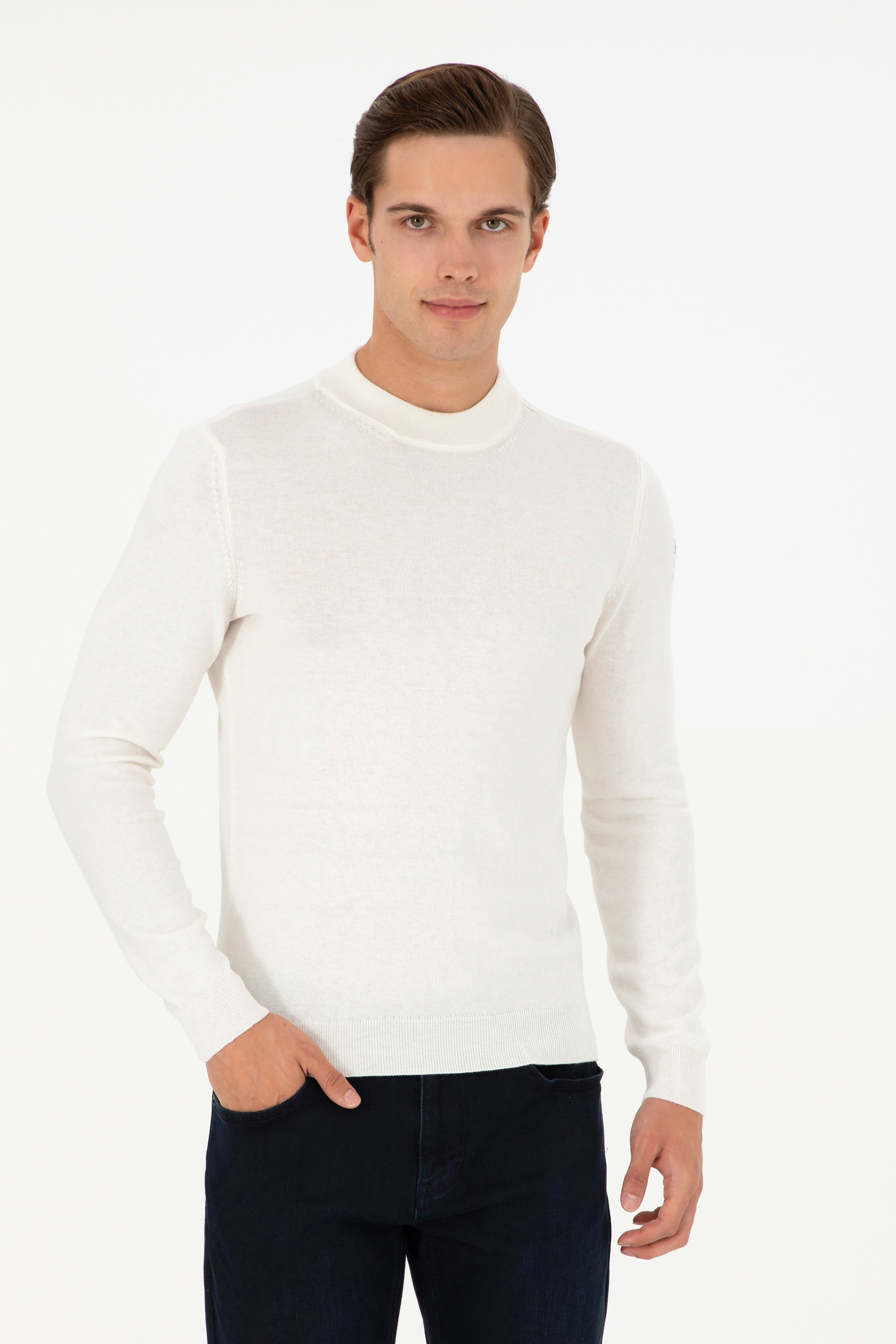 Erkek Slim Fit Çeyrek Balıkçı Yaka Beyaz Basic Triko Kazak - Image 1