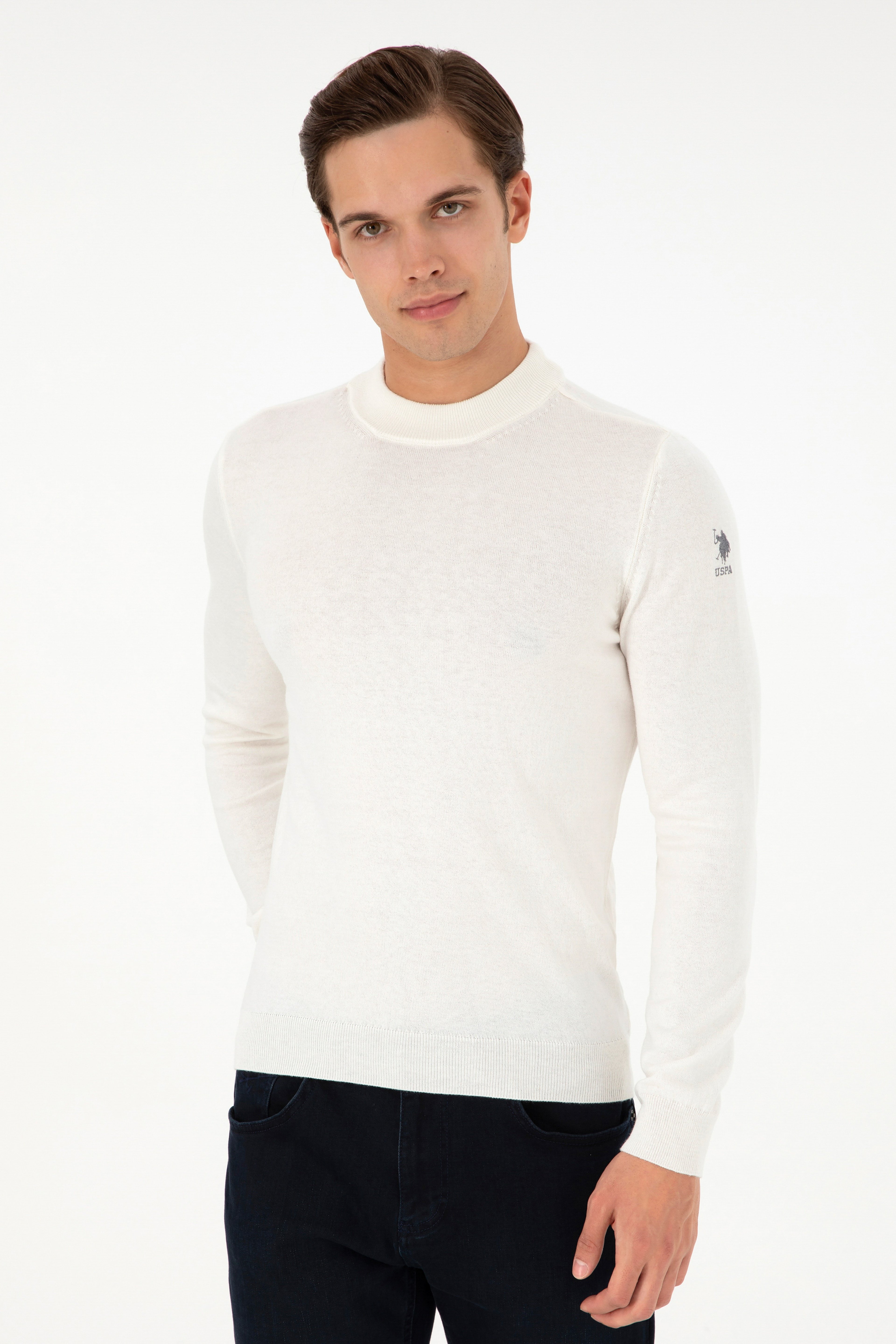 Erkek Slim Fit Çeyrek Balıkçı Yaka Beyaz Basic Triko Kazak
