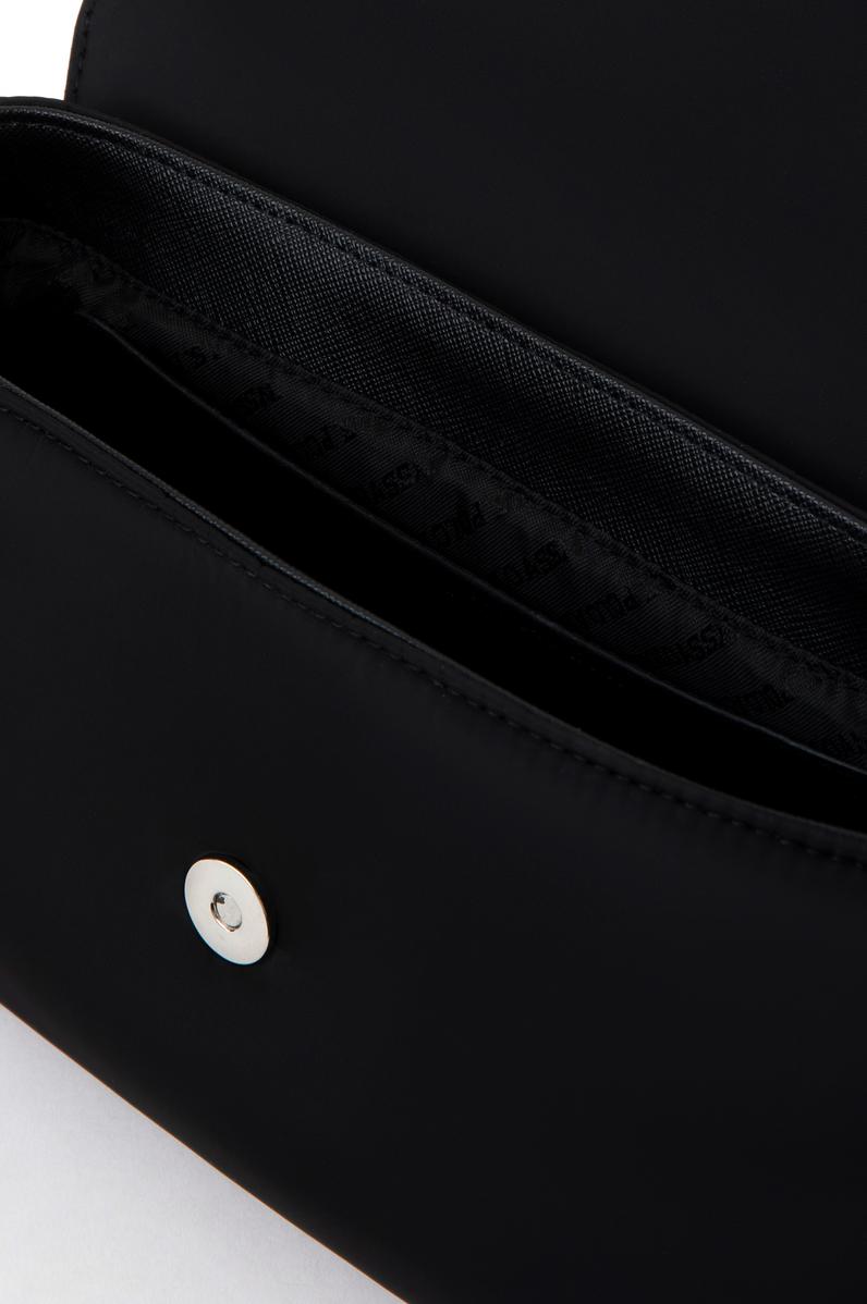 Kadın Siyah Kapitone Kol Çantası