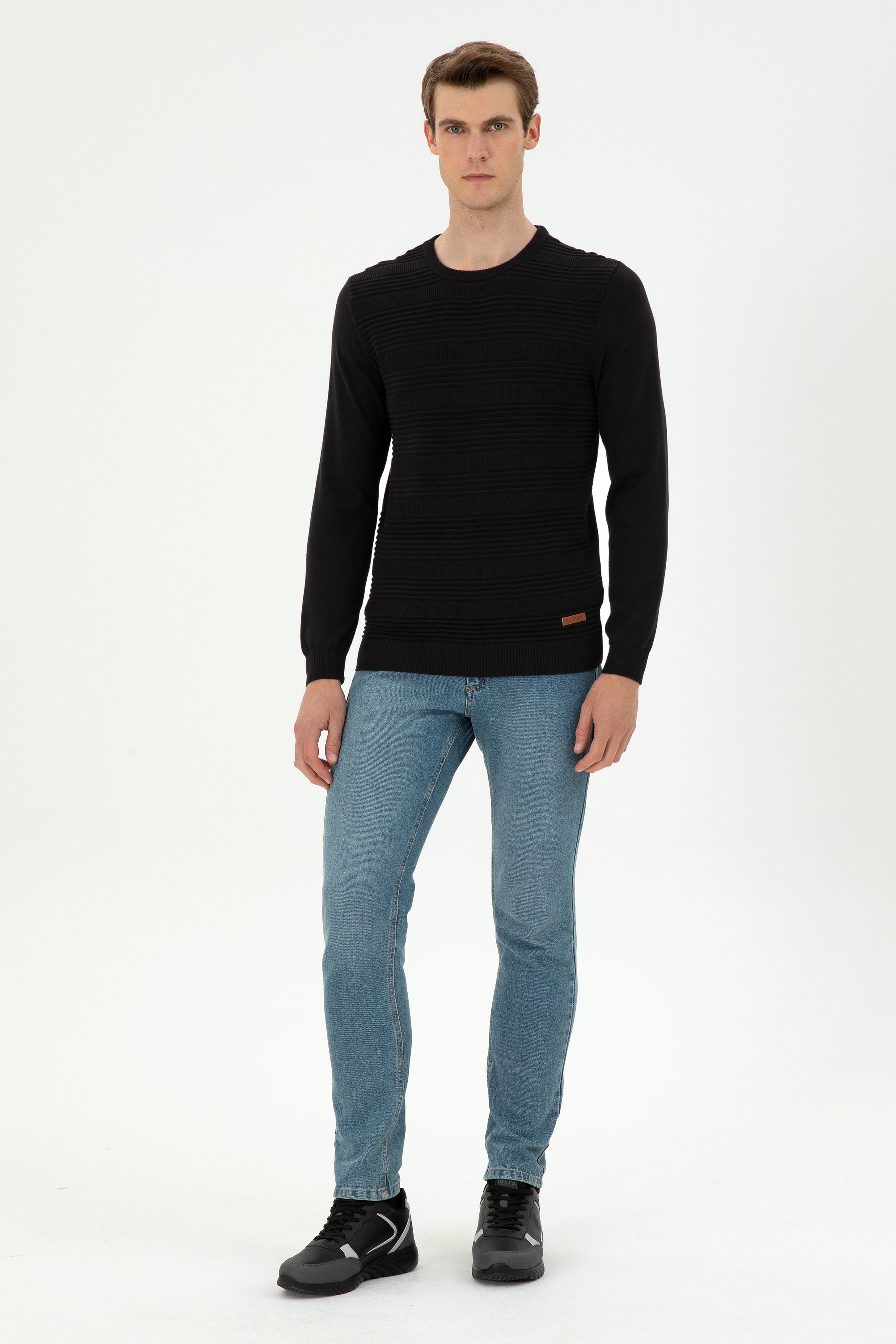 Erkek Slim Fit Bisiklet Yaka Siyah Kazak - Image 4