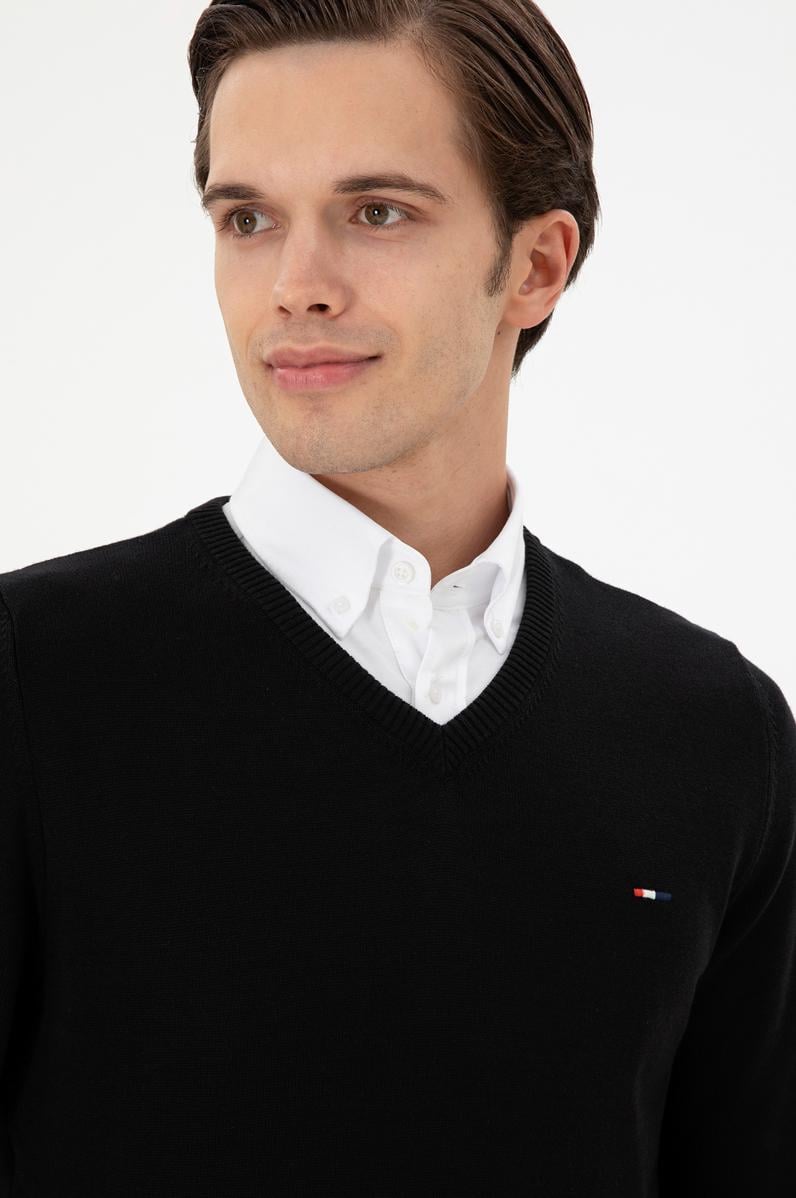 Erkek Slim Fit V Yaka Siyah Basic Kazak
