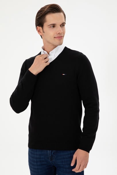 Erkek Slim Fit V Yaka Siyah Basic Kazak