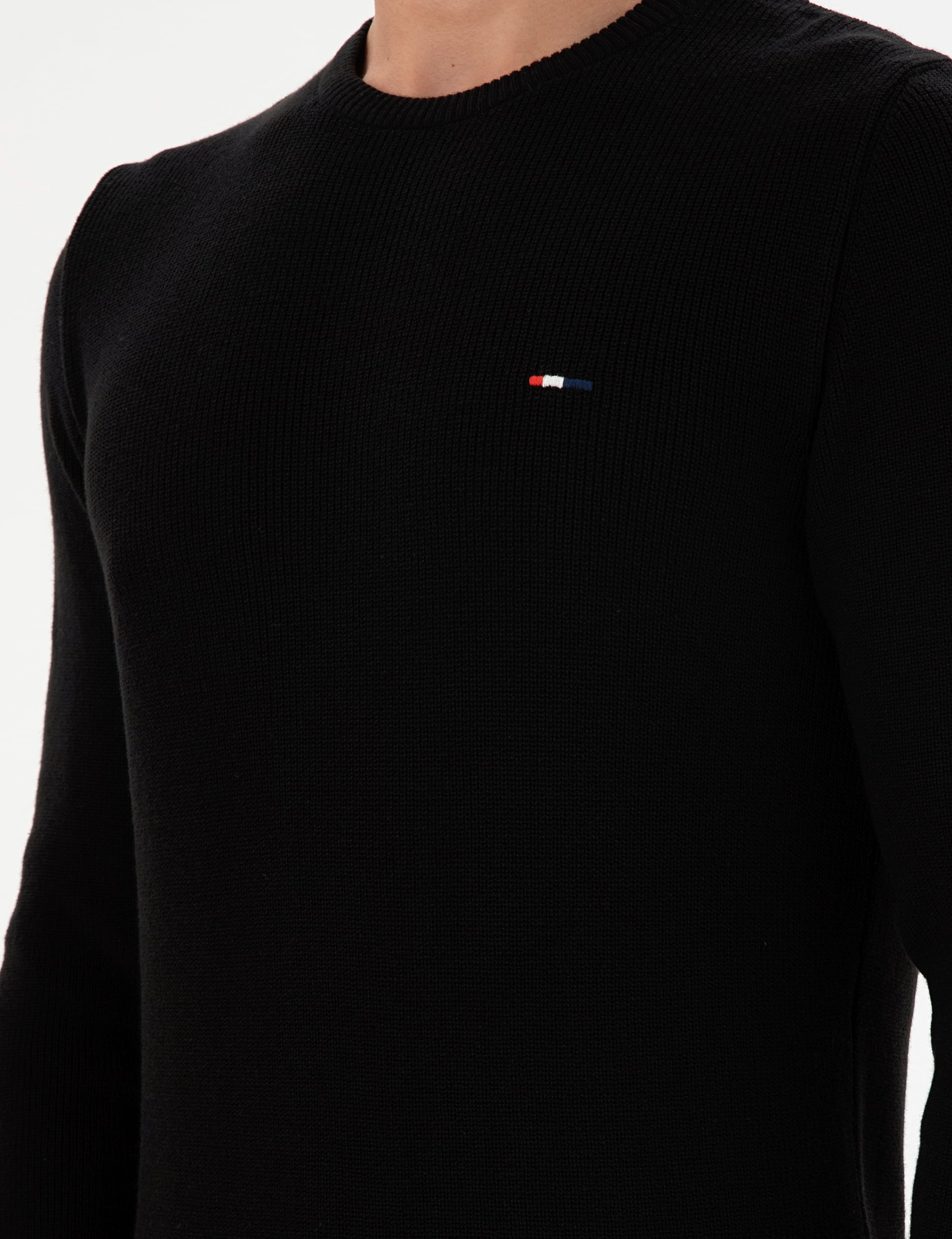 Erkek Slim Fit Bisiklet Yaka Siyah Basic Kazak
