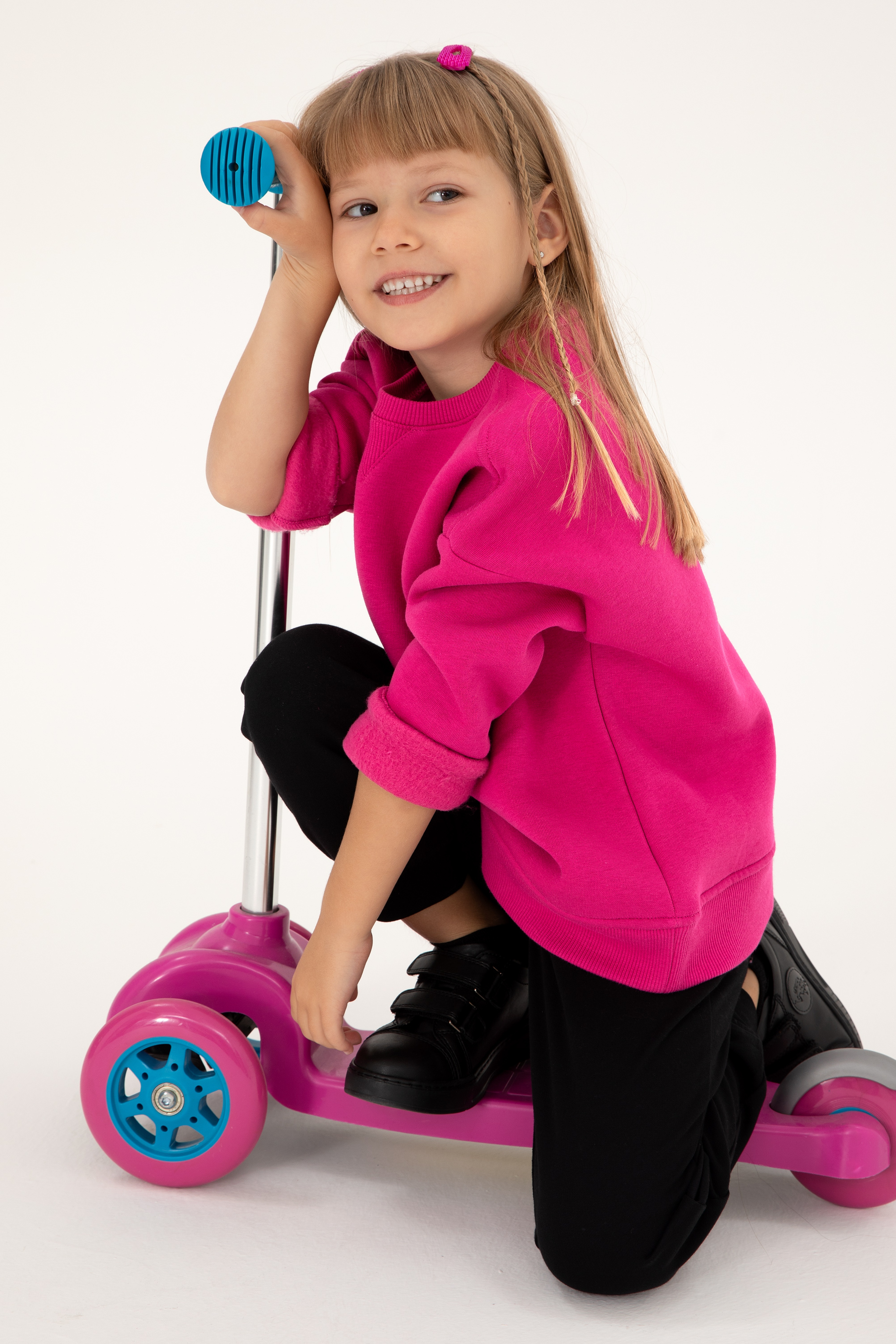 Kız Çocuk Fuşya Şardonlu Bisiklet Yaka Basic Sweatshirt - Image 1
