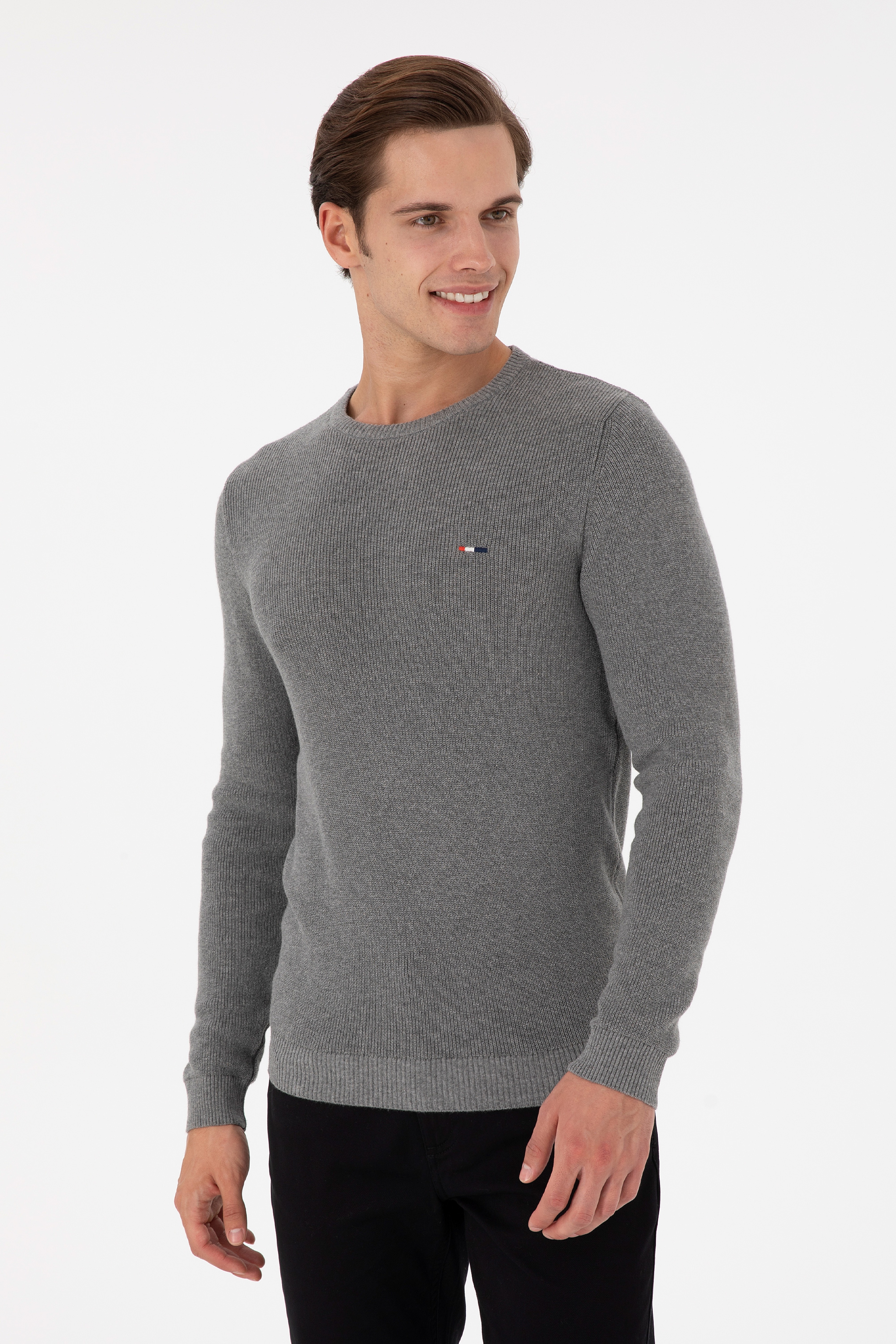 Erkek Slim Fit Bisiklet Yaka Gri Melanj Basic Kazak - Image 1