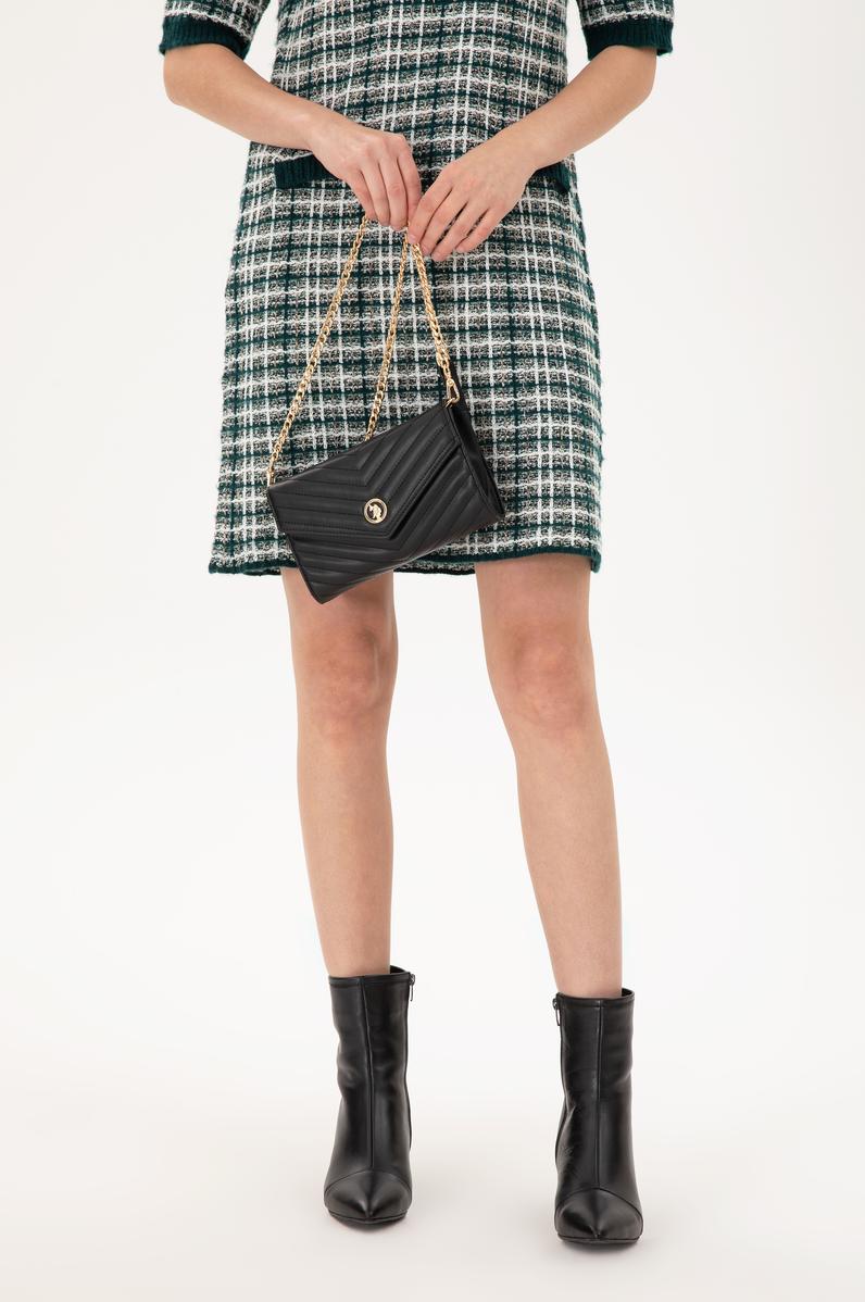 Kadın Siyah Zincir Askılı Çapraz Çanta