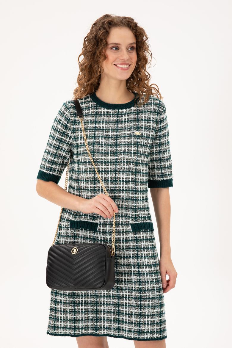 Kadın Siyah Zincir Askılı Çapraz Çanta