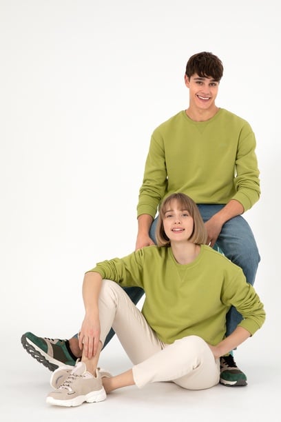 Erkek Bisiklet Yaka Fıstık Basic Şardonlu Sweatshirt