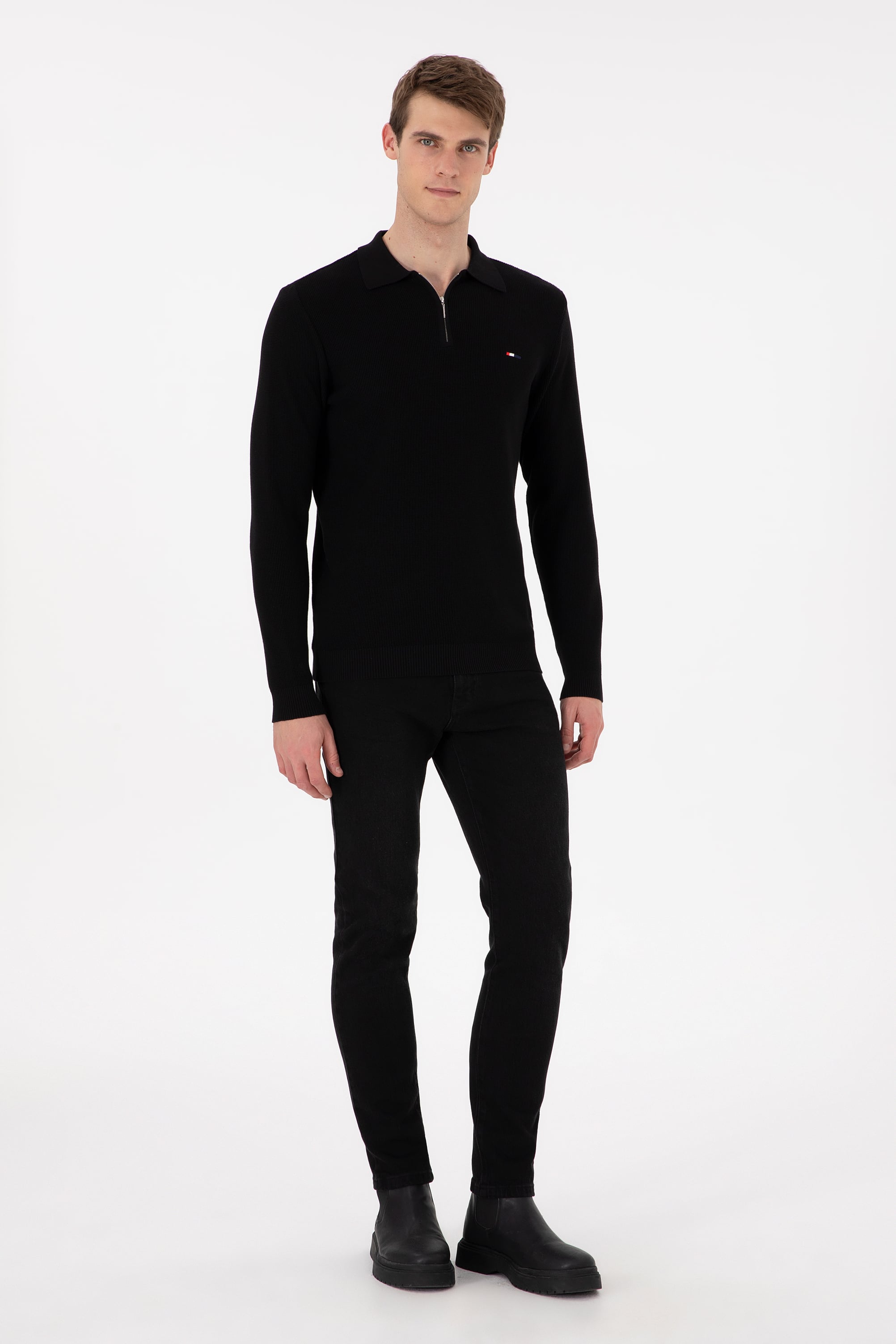 Erkek Regular Fit Yarım Fermuarlı Siyah Basic Kazak - Image 4
