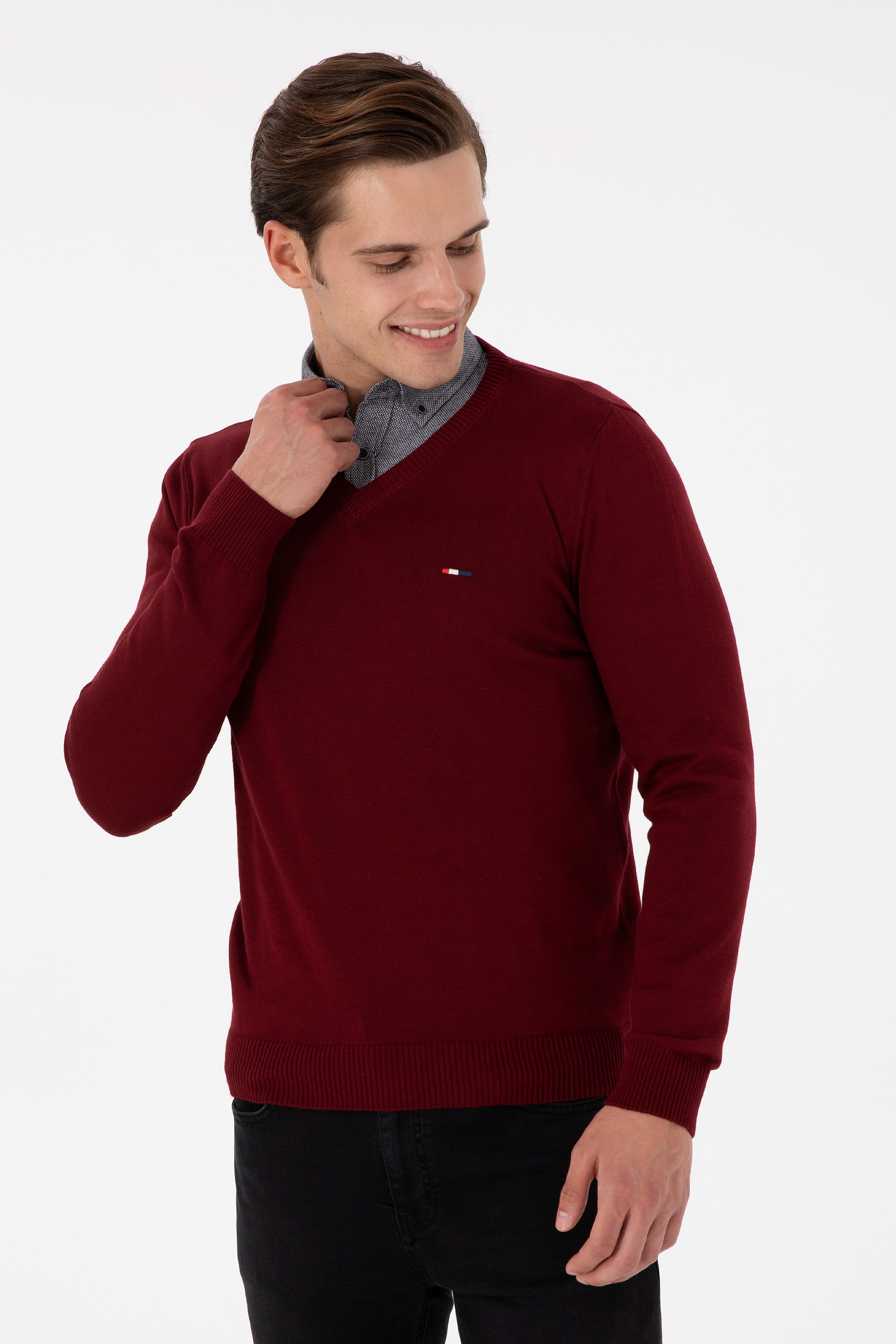 Erkek Slim Fit V Yaka Bordo Basic Kazak - Image 1
