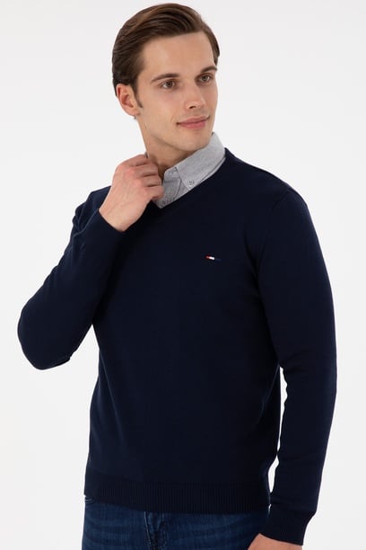 Erkek Slim Fit V Yaka Lacivert Basic Kazak