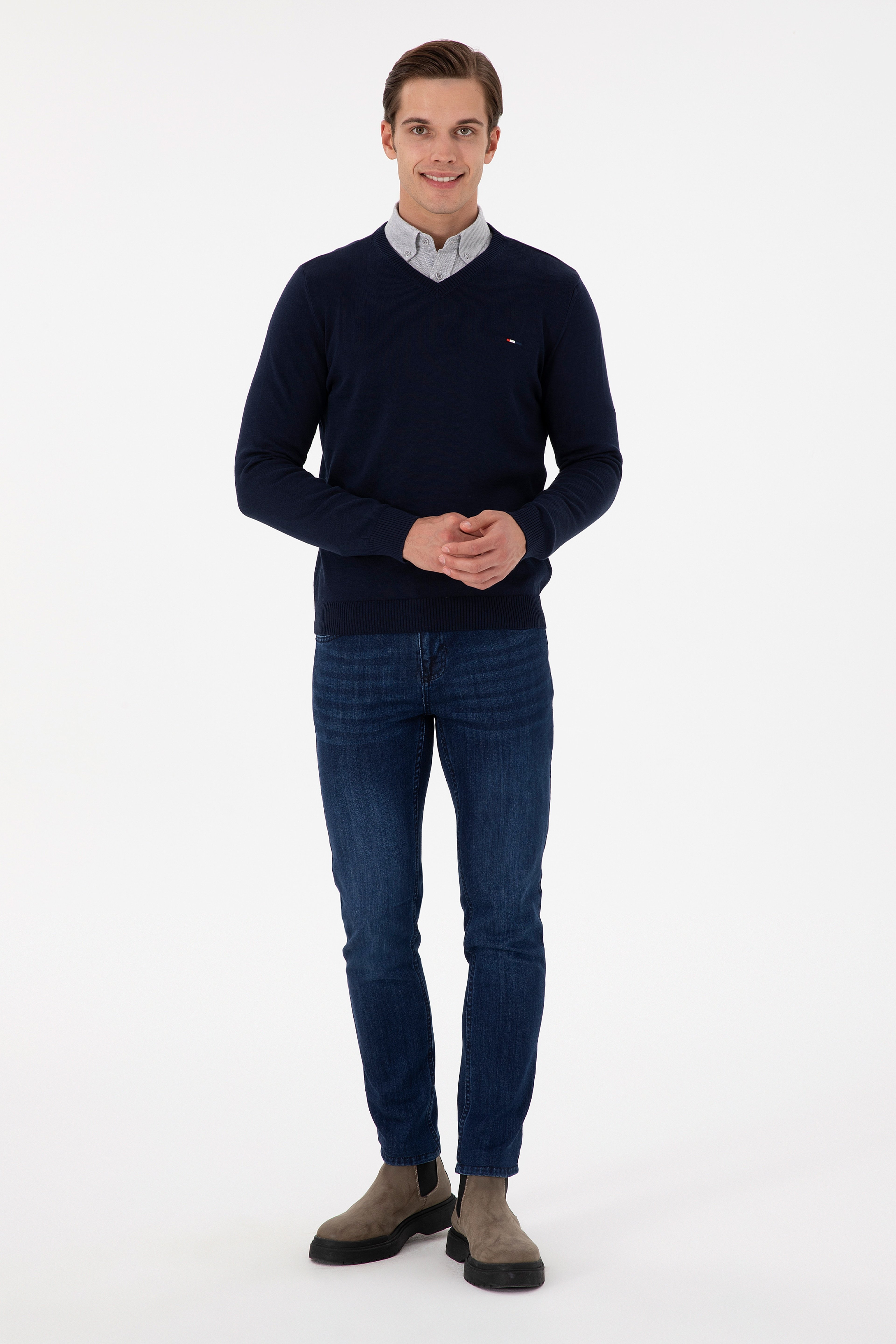 Erkek Slim Fit V Yaka Lacivert Basic Kazak - Image 4