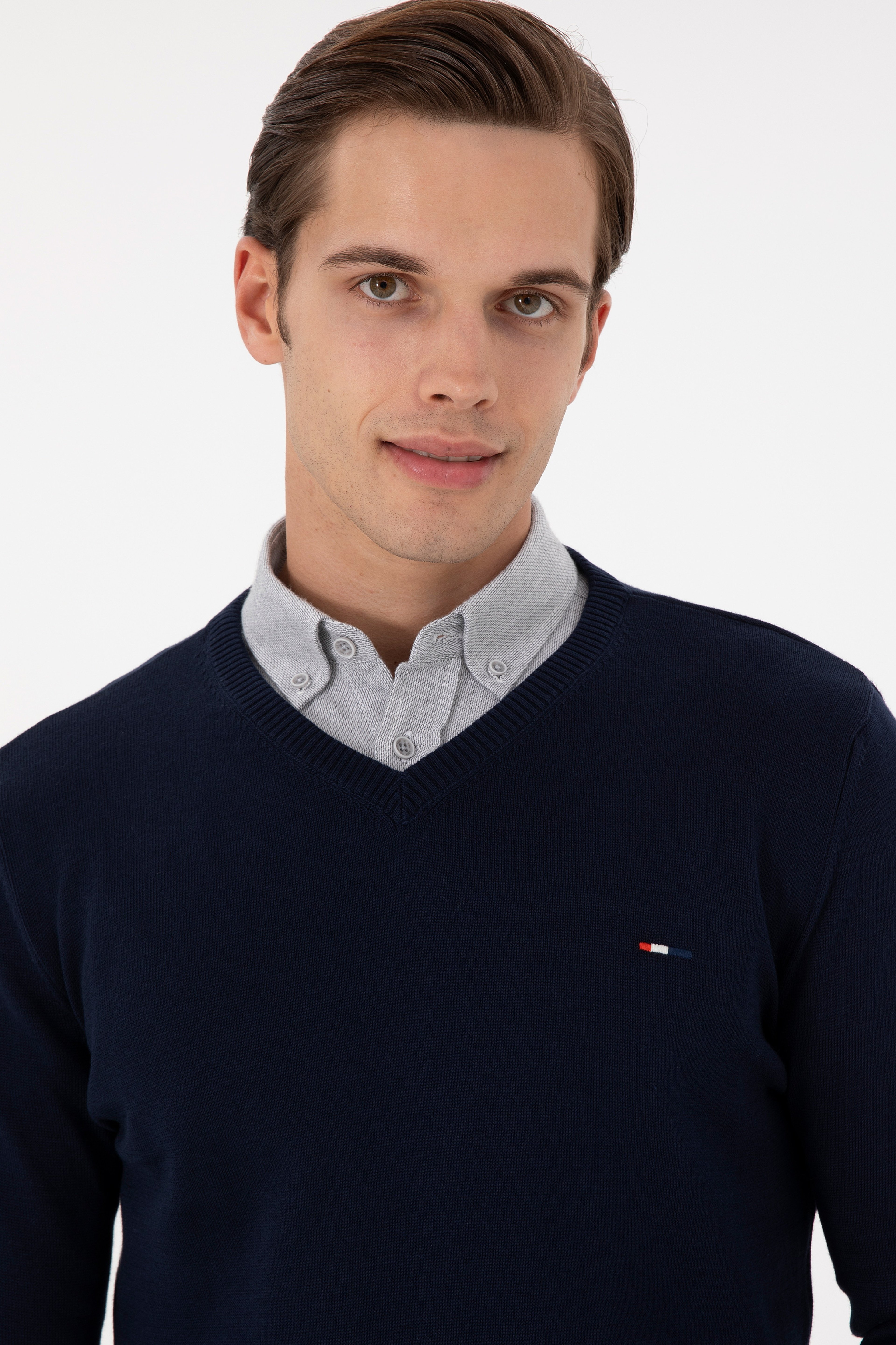 Erkek Slim Fit V Yaka Lacivert Basic Kazak - Image 2