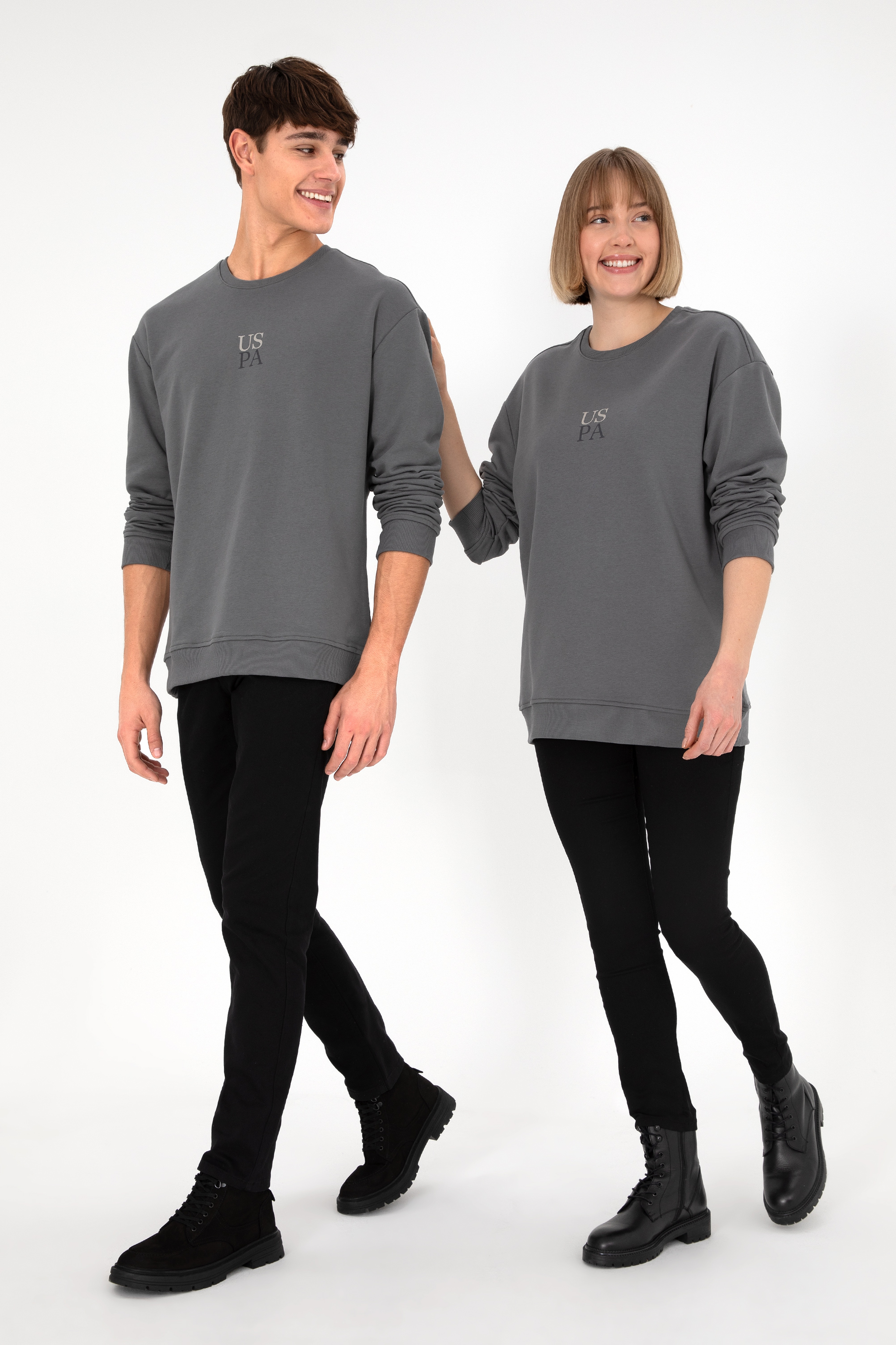 Erkek Comfort Fit Bisiklet Yaka Gri Basic Sweatshirt - Image 1