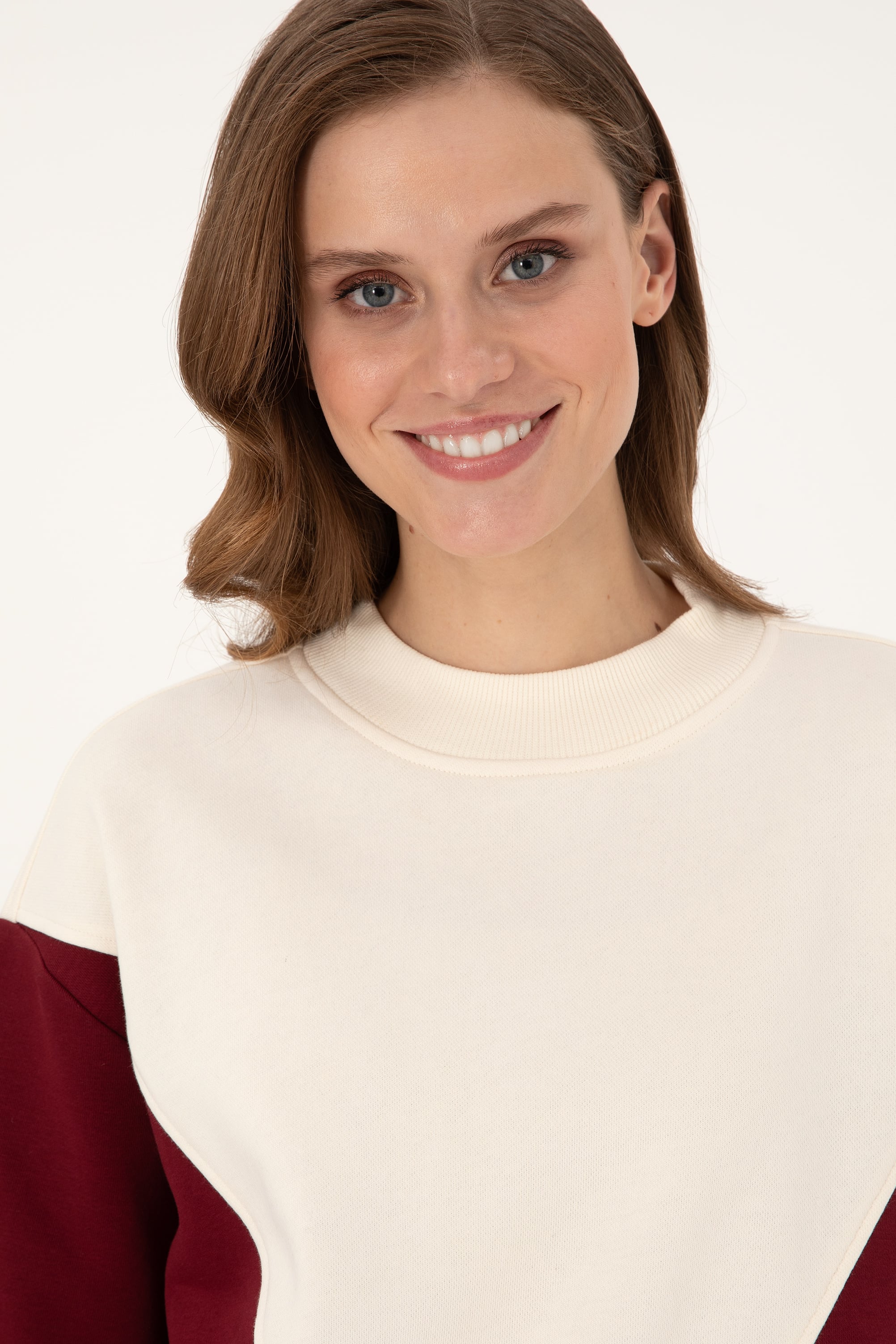 Kadın Krem Bisiklet Yaka Sweatshirt - Image 2