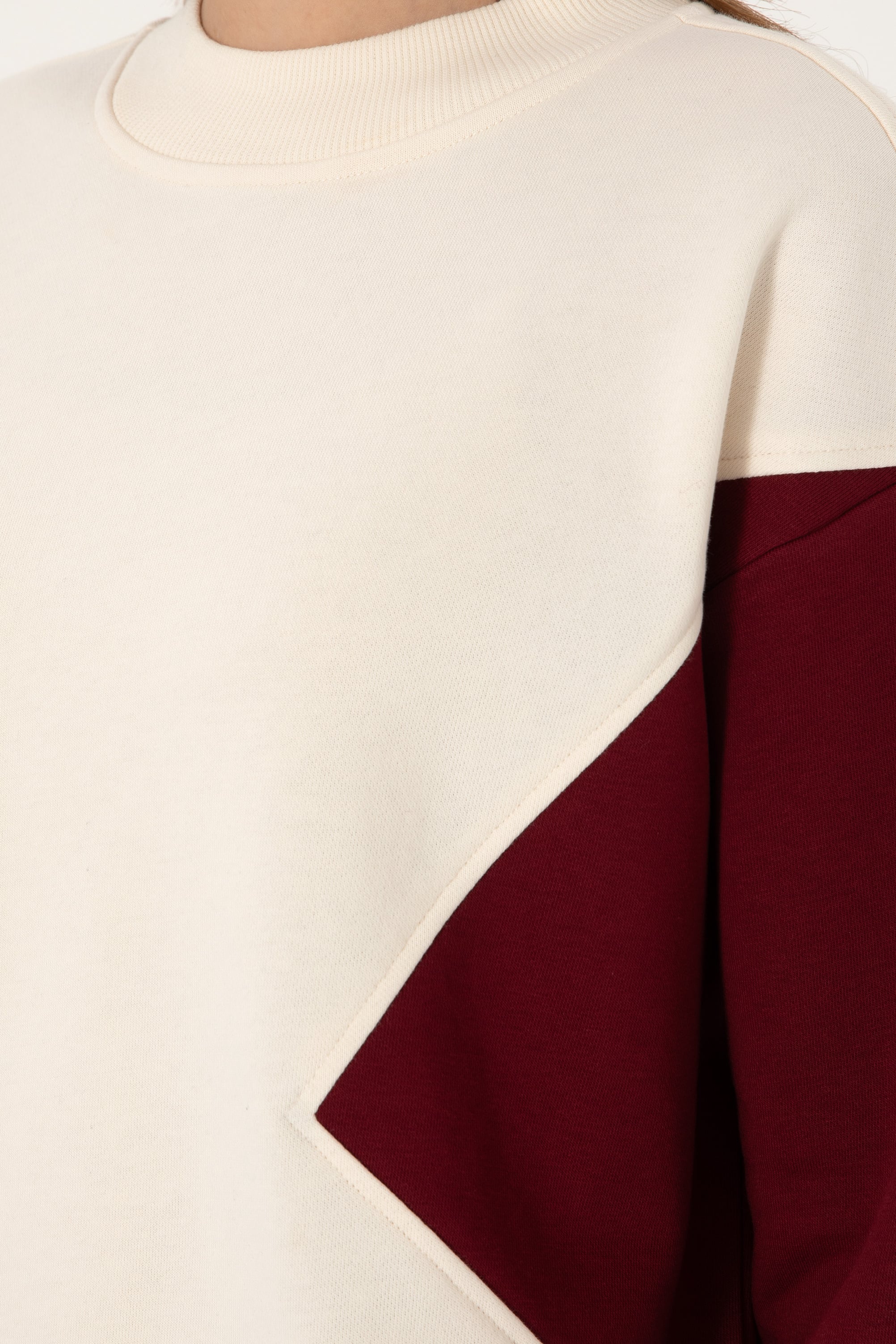 Kadın Krem Bisiklet Yaka Sweatshirt - Image 7