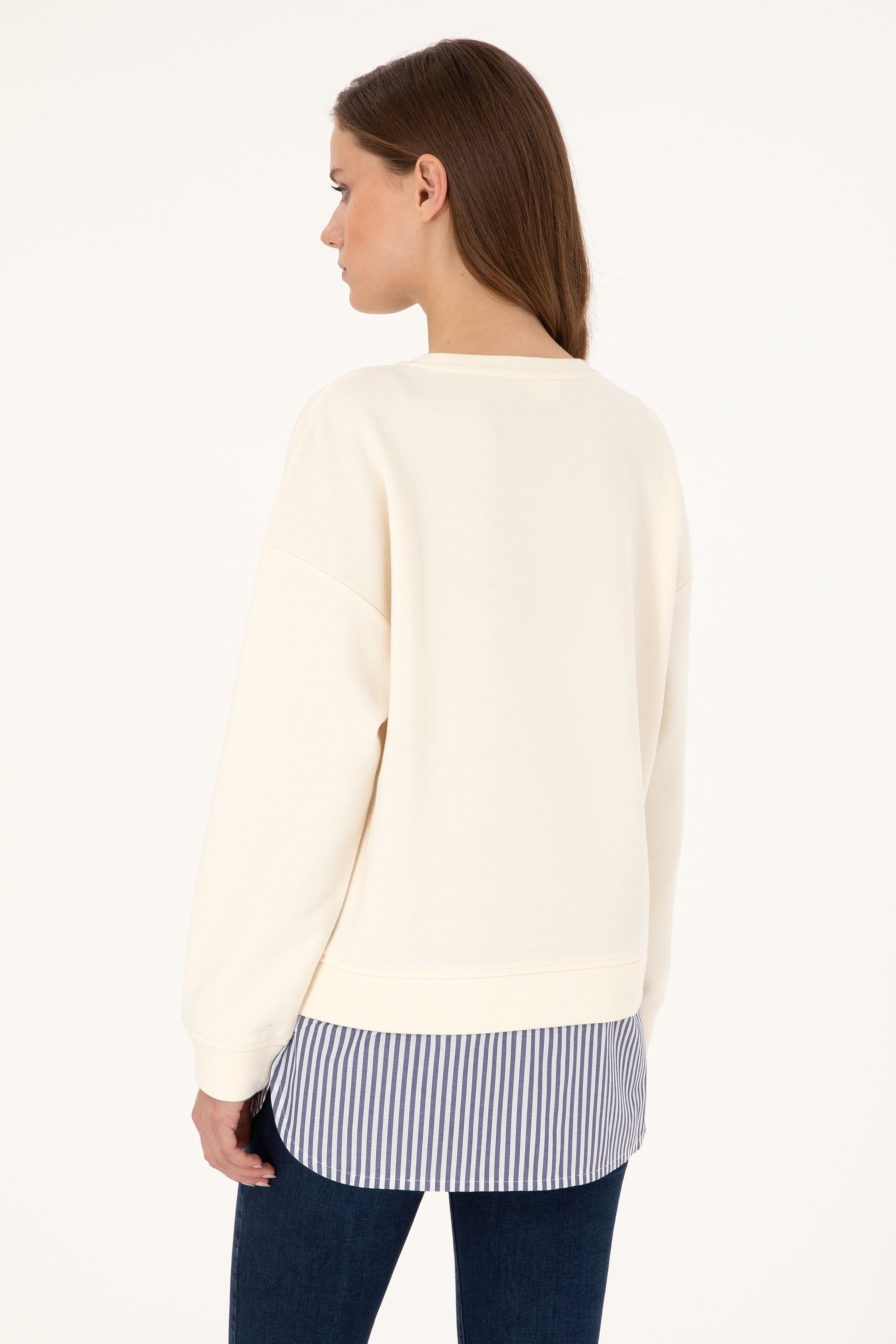 Kadın Krem Gömlek Detaylı Bisiklet Yaka Sweatshirt - Image 5