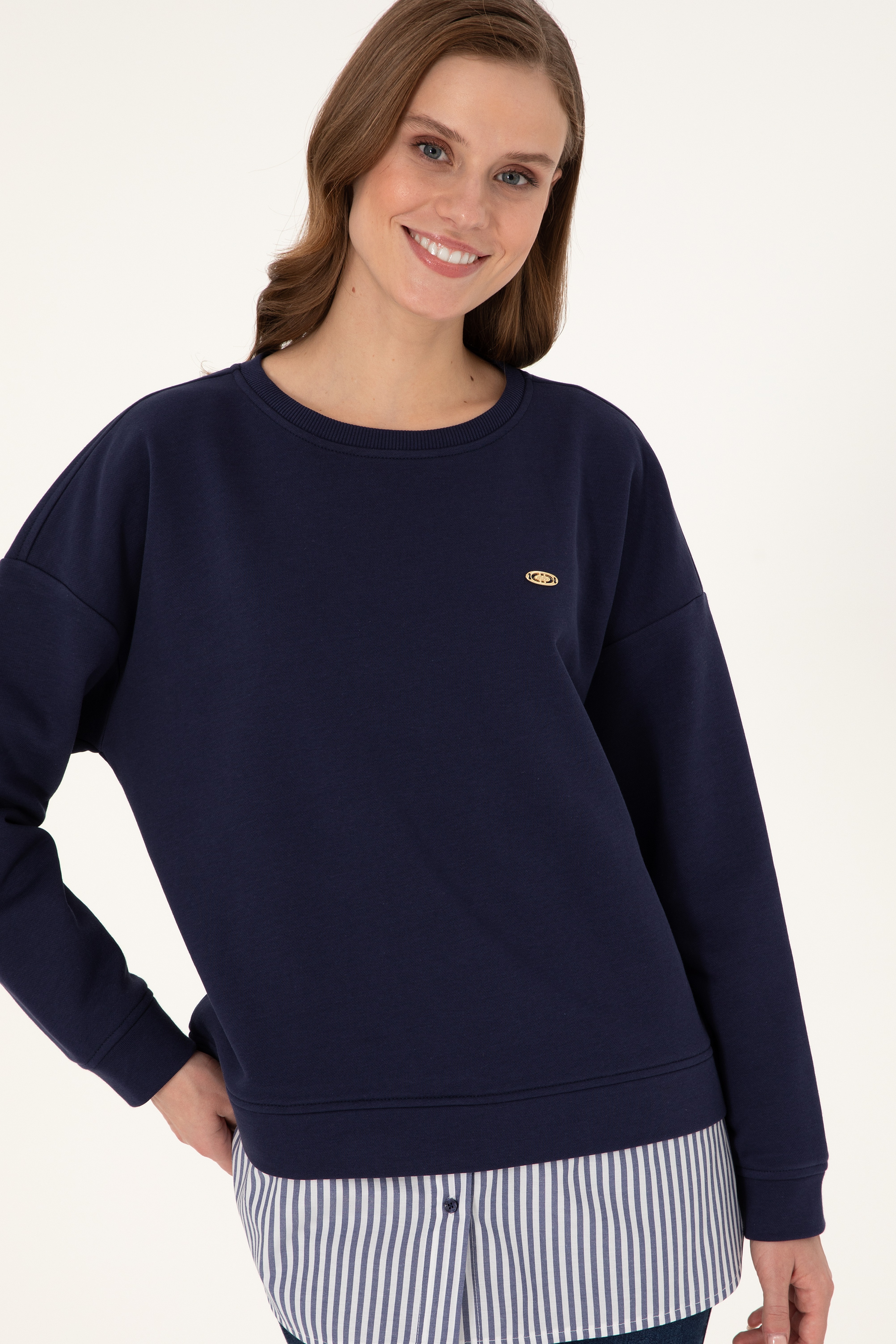 Kadın Lacivert Gömlek Detaylı Bisiklet Yaka Sweatshirt - Image 3