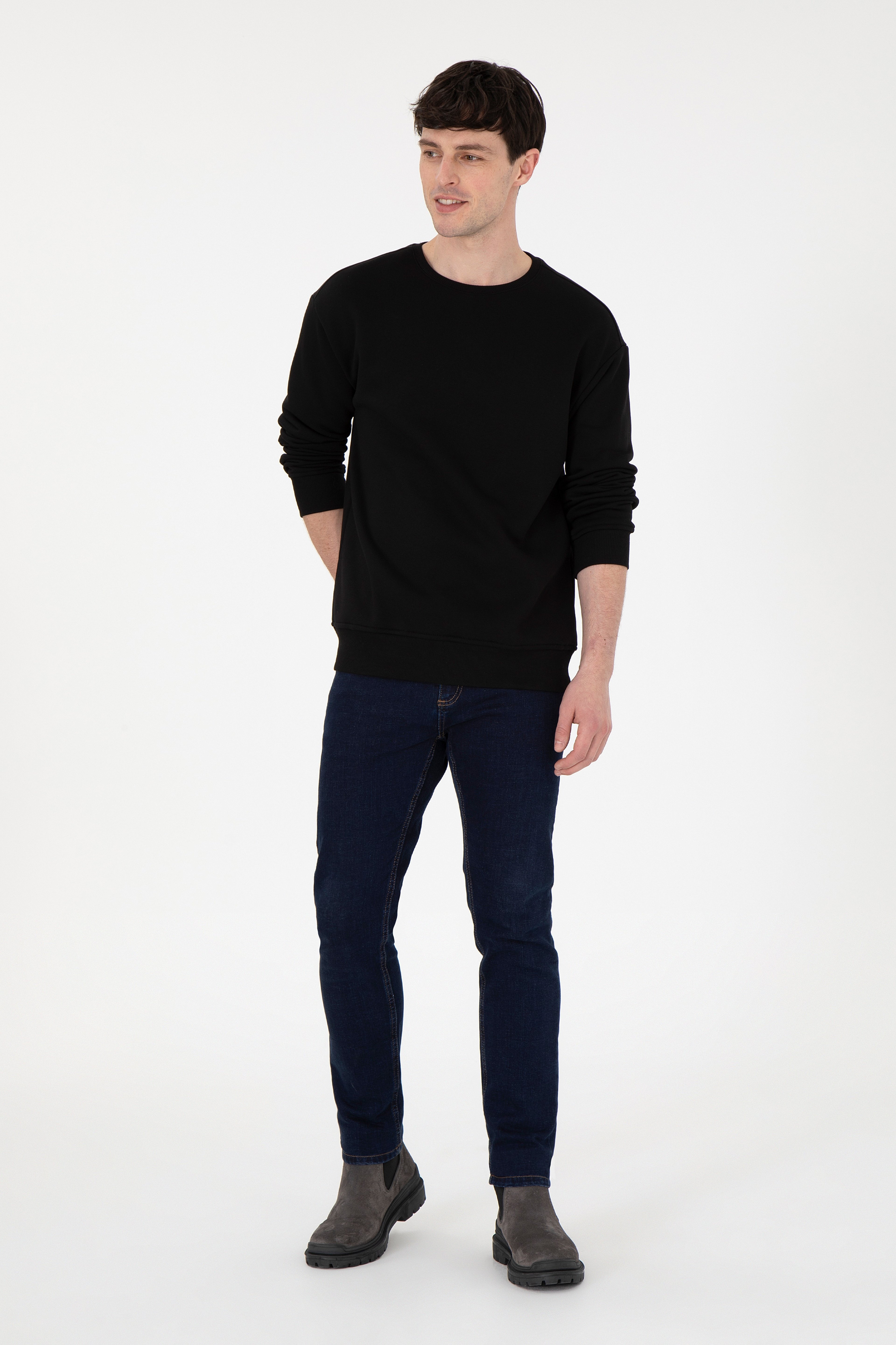 Erkek Comfort Fit Bisiklet Yaka Siyah Sweatshirt