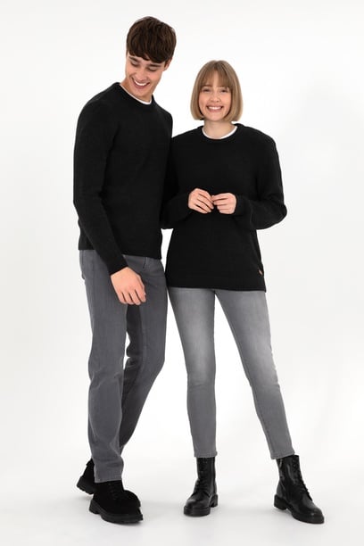 Erkek Regular Fit Bisiklet Yaka Siyah Kazak