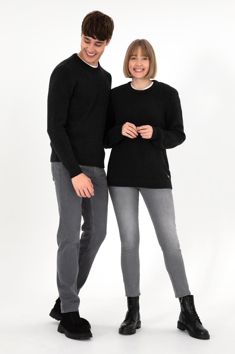 Erkek Regular Fit Bisiklet Yaka Siyah Kazak