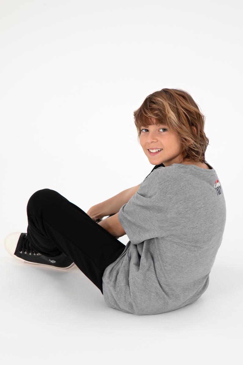 Erkek Çocuk Gri Melanj Bisiklet Yaka Tişört