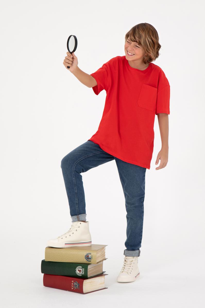 Erkek Çocuk Kırmızı Bisiklet Yaka Tişört