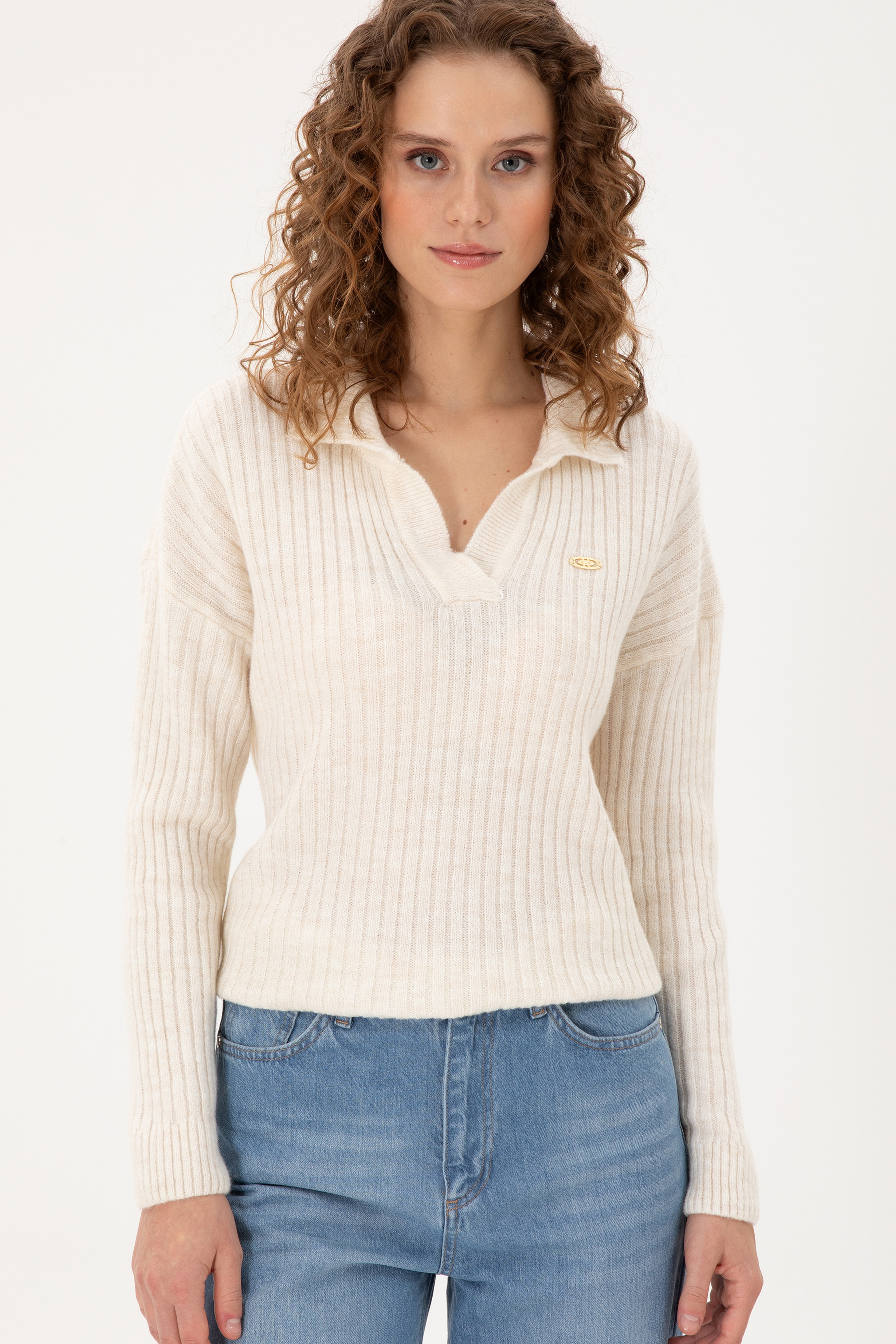 Kadın Krem Polo Yaka Kazak - Image 3