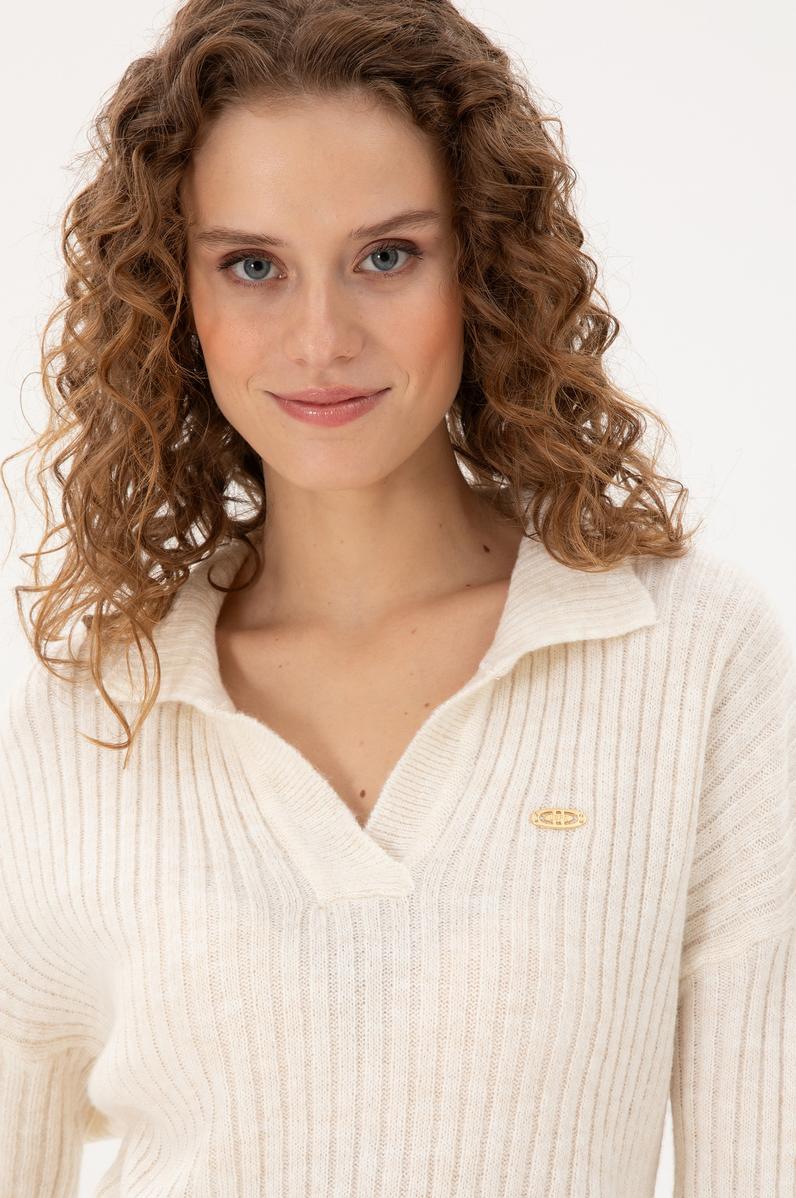 Kadın Krem Polo Yaka Kazak