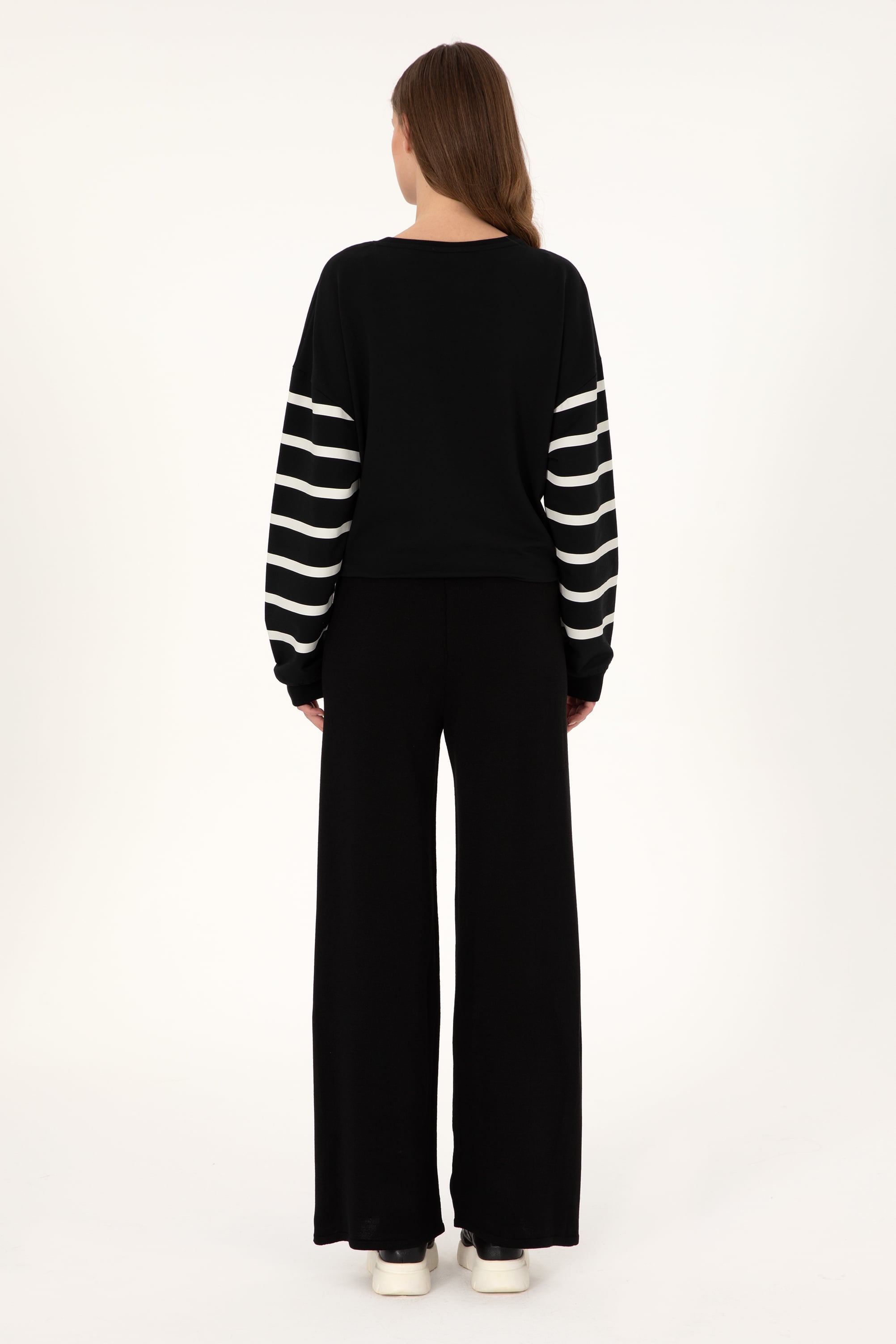Kadın Siyah Loose Fit Triko Pantolon - Image 4